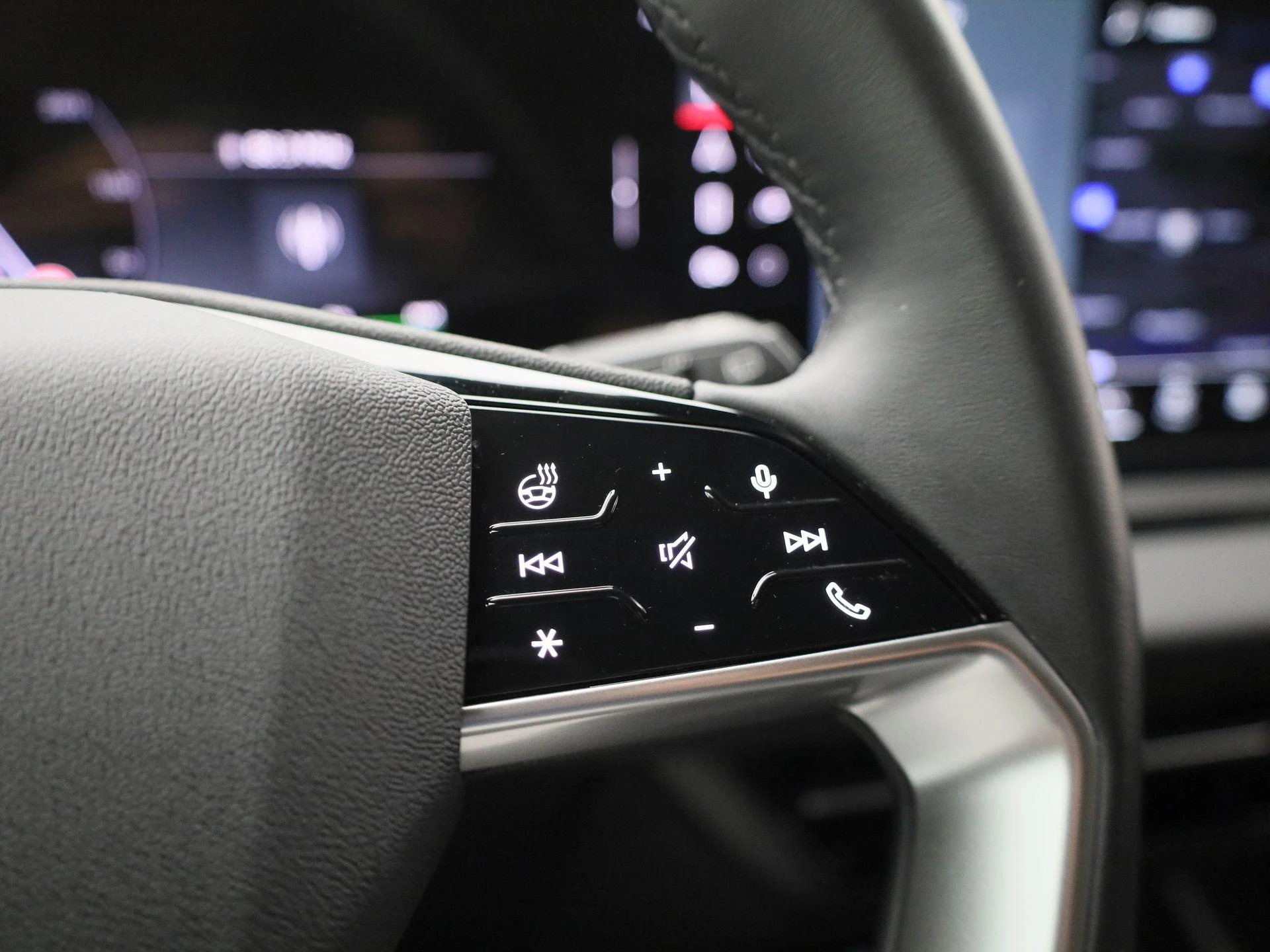 Audi-Q6 e-tron-image-20