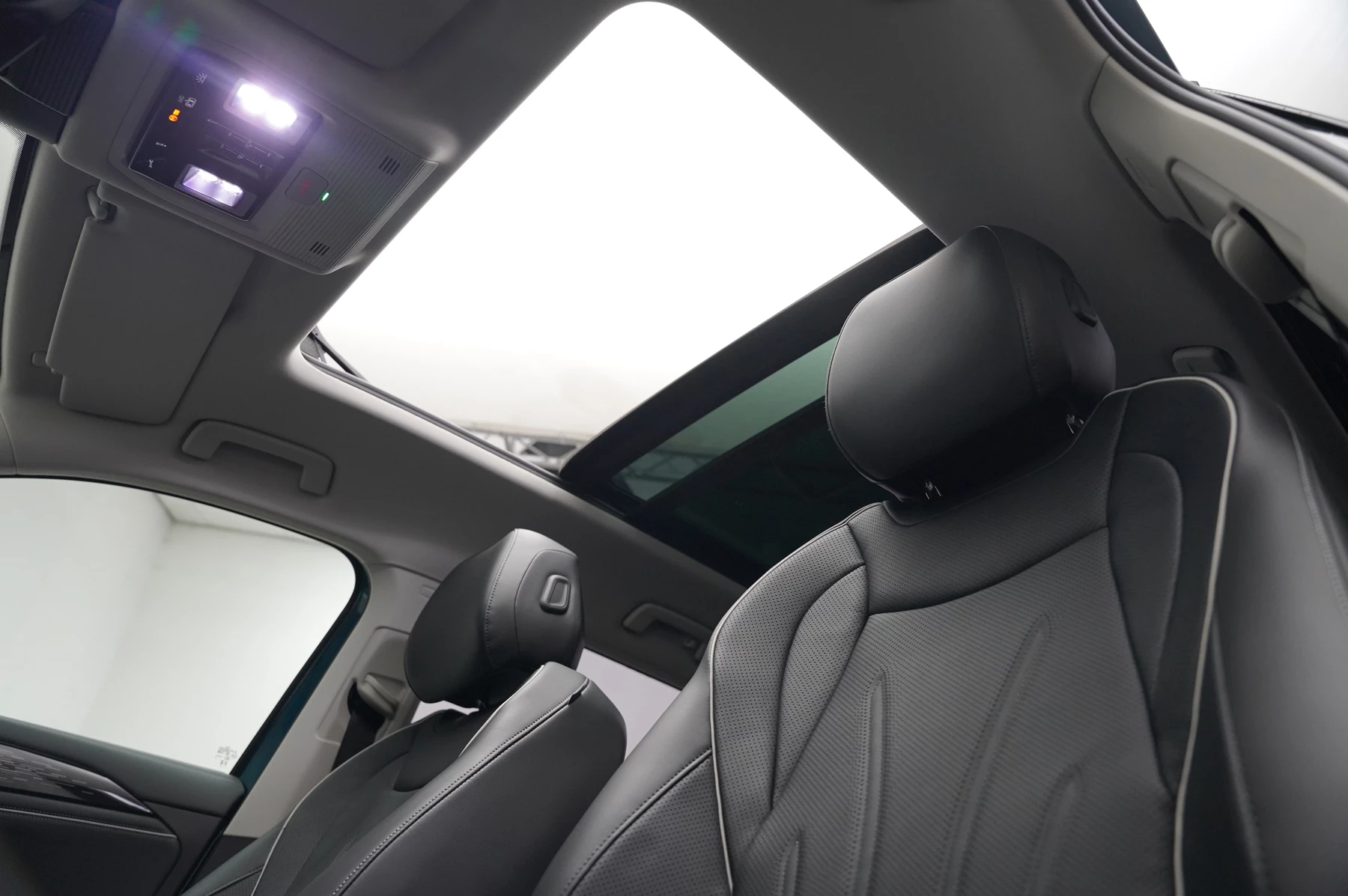 Volkswagen-Tayron-image-22