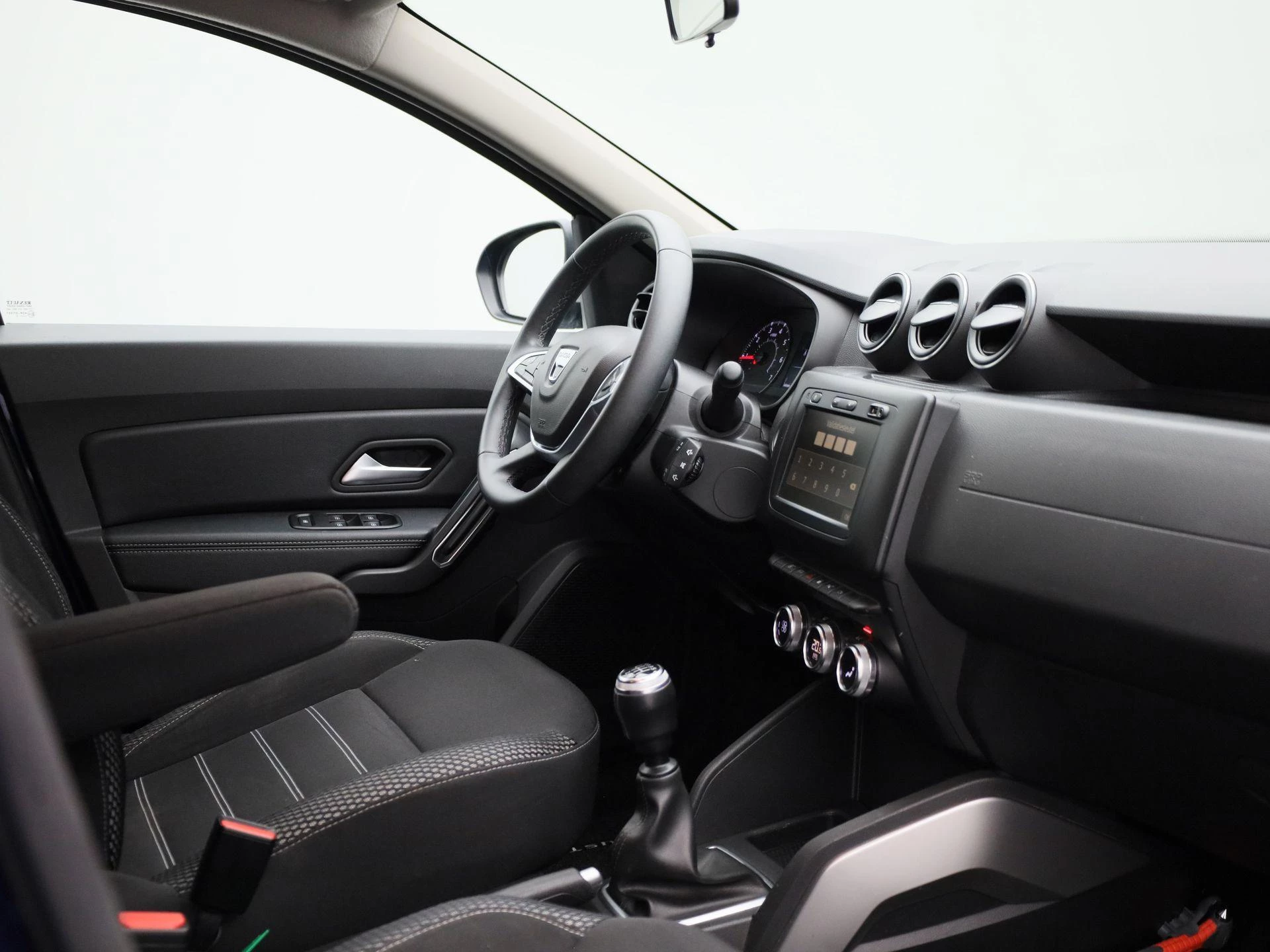 Dacia-Duster-image-28