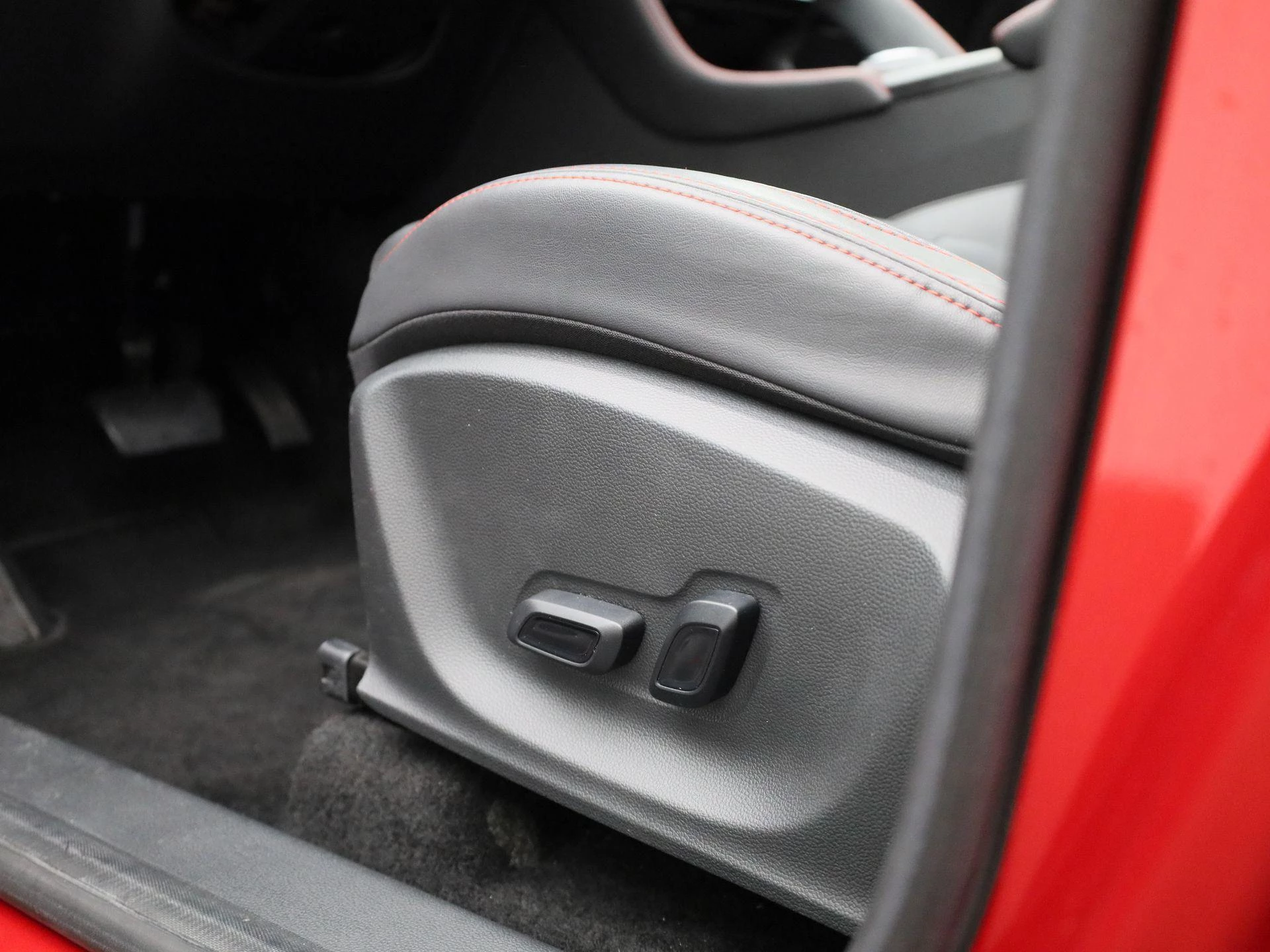 MG ZS EV Long Range Luxury 70 kWh