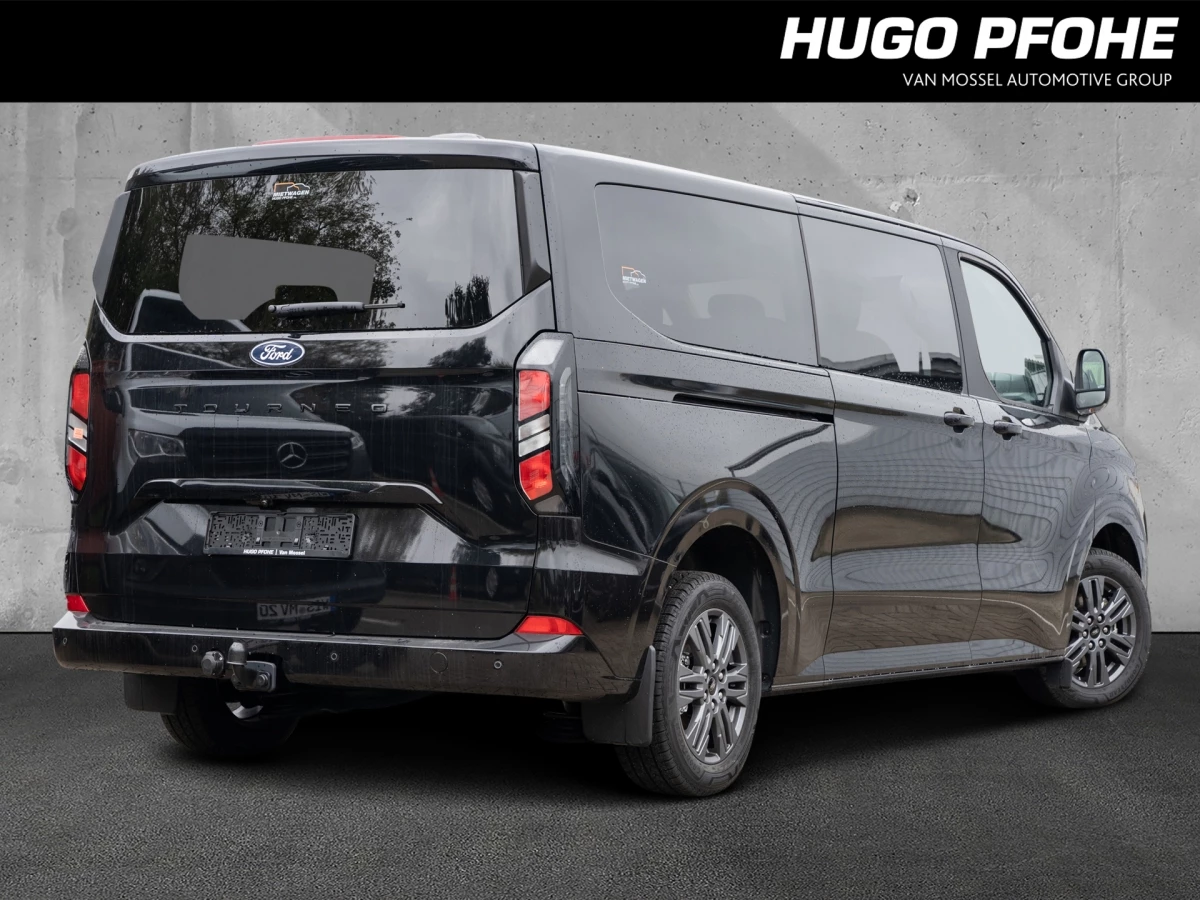 Ford-Tourneo Custom-image-1