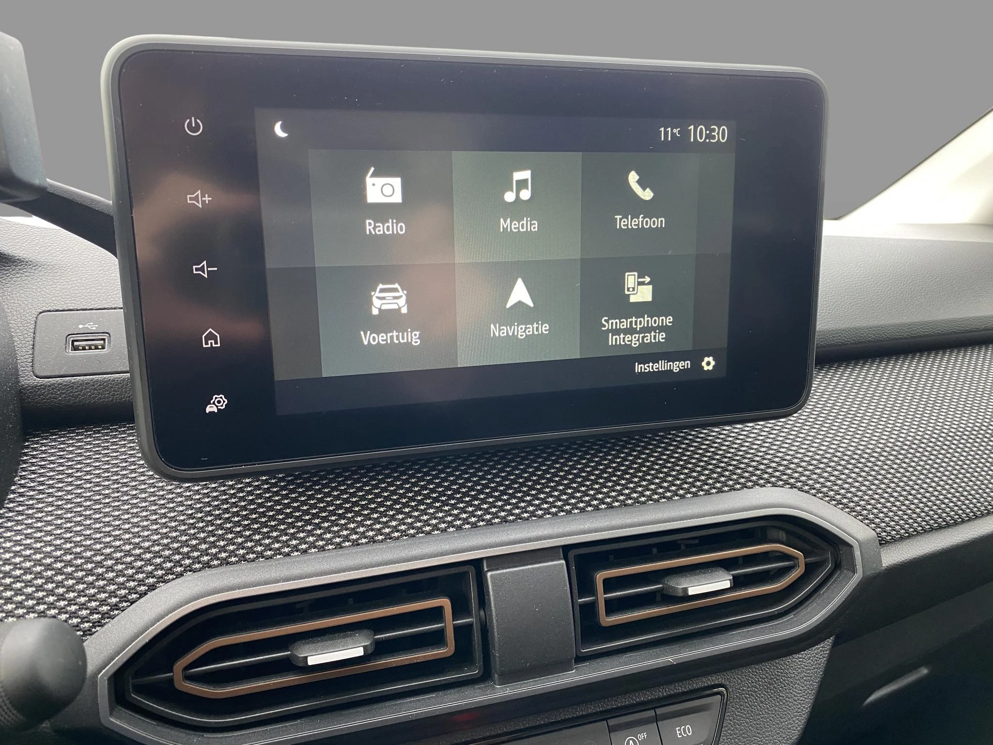 Dacia-Sandero Stepway-image-8