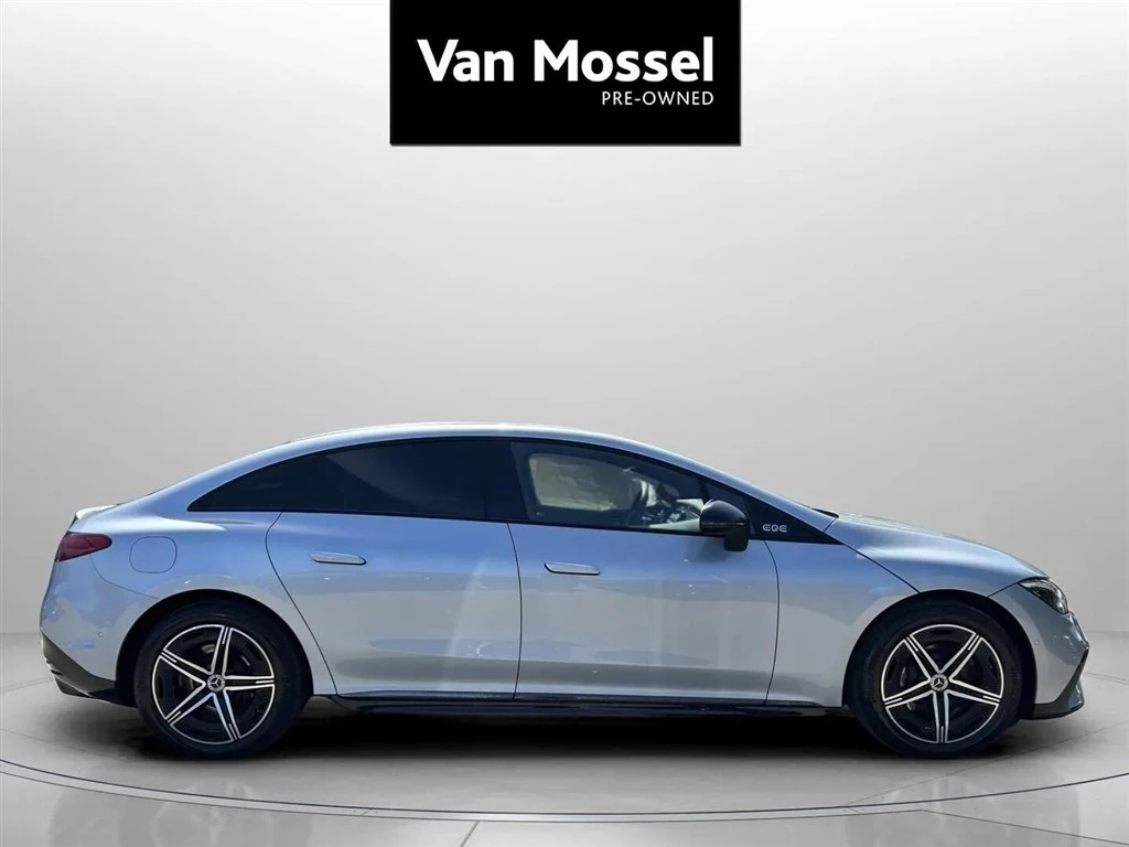 Mercedes-Benz-EQE-image-3