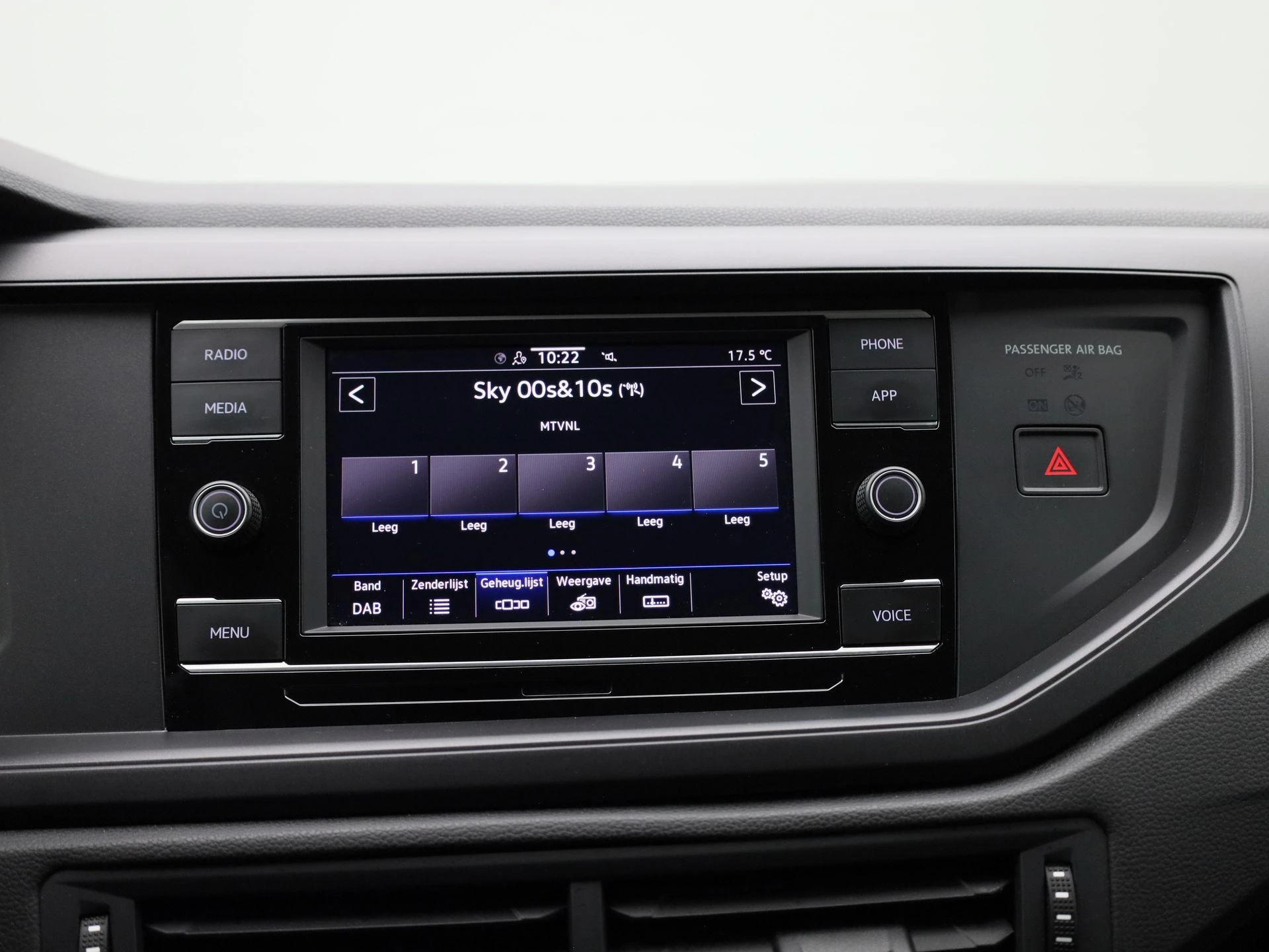 Volkswagen-Polo-image-15
