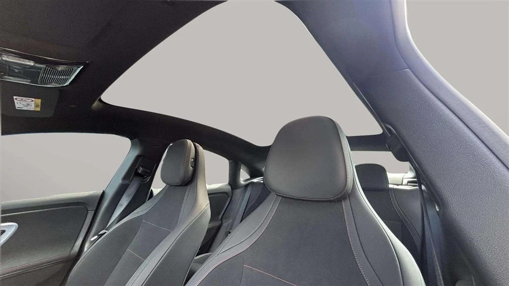 Mercedes-Benz-CLA-image-12