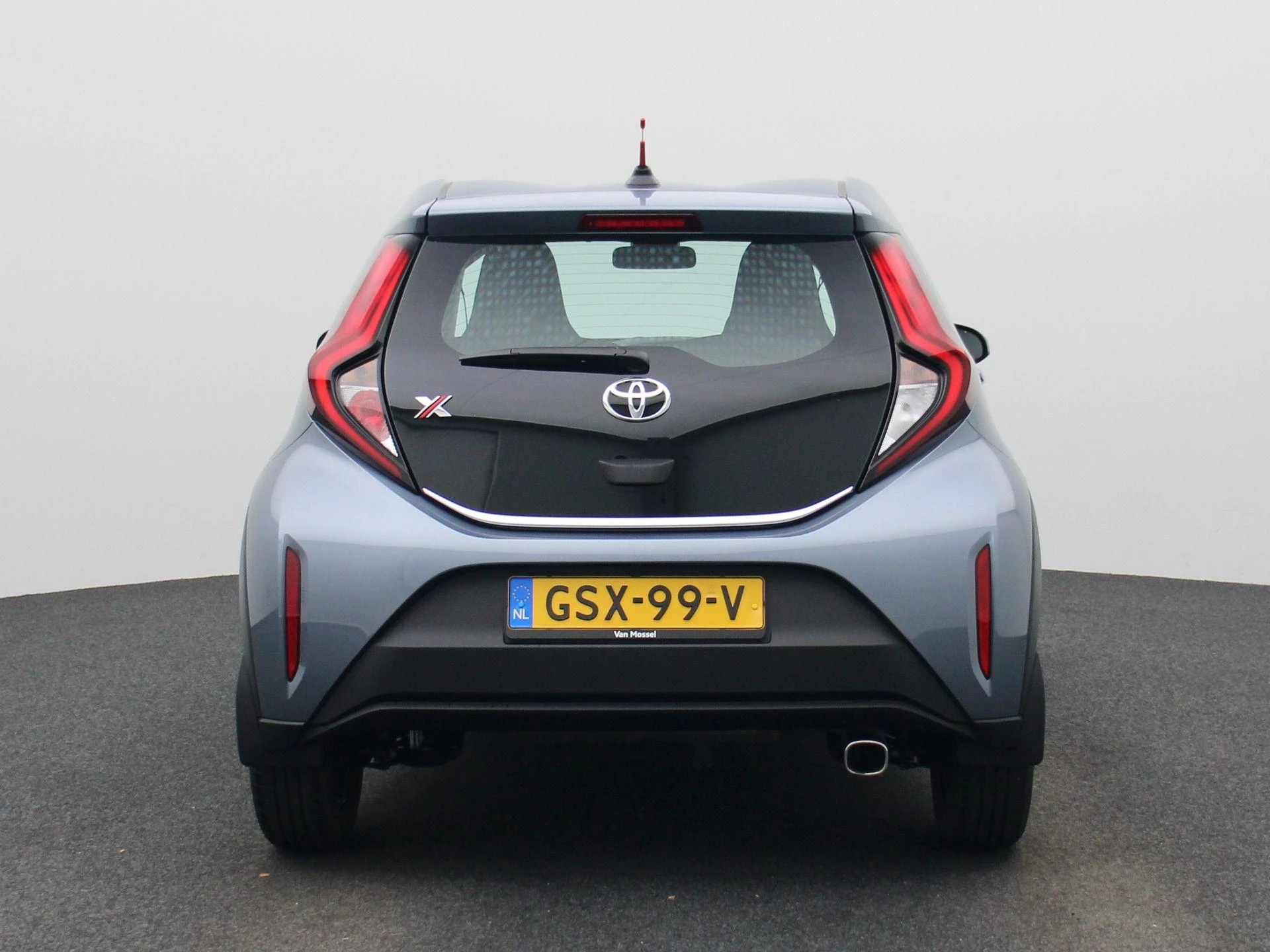 Toyota Aygo X 1.0 VVT-i S-CVT Play