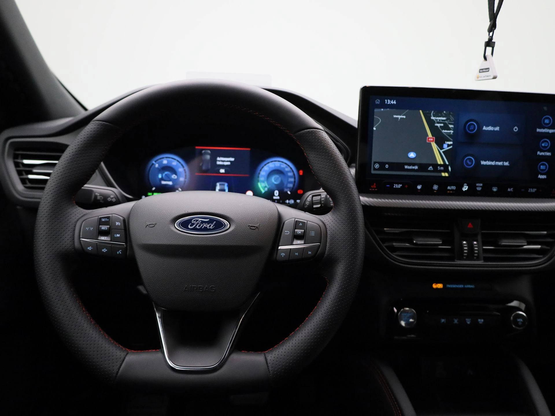 Ford-Kuga-image-6