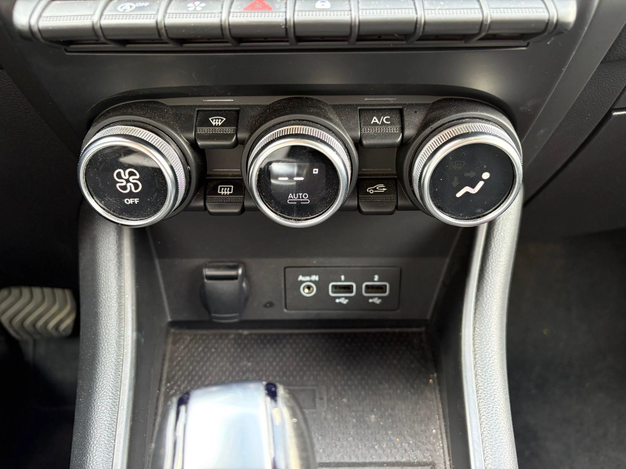 Renault-Captur-image-18