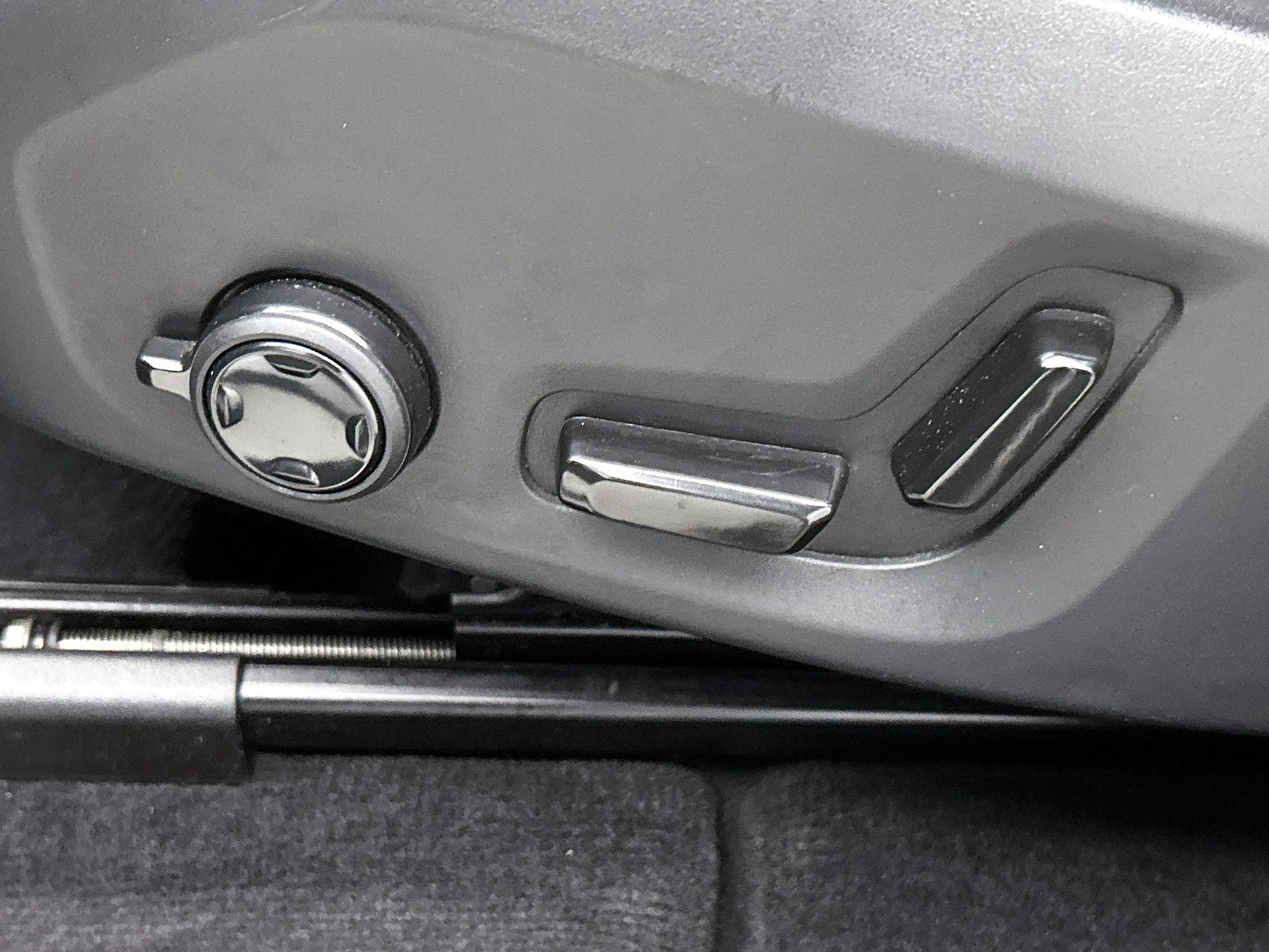 Volvo-XC60-image-20