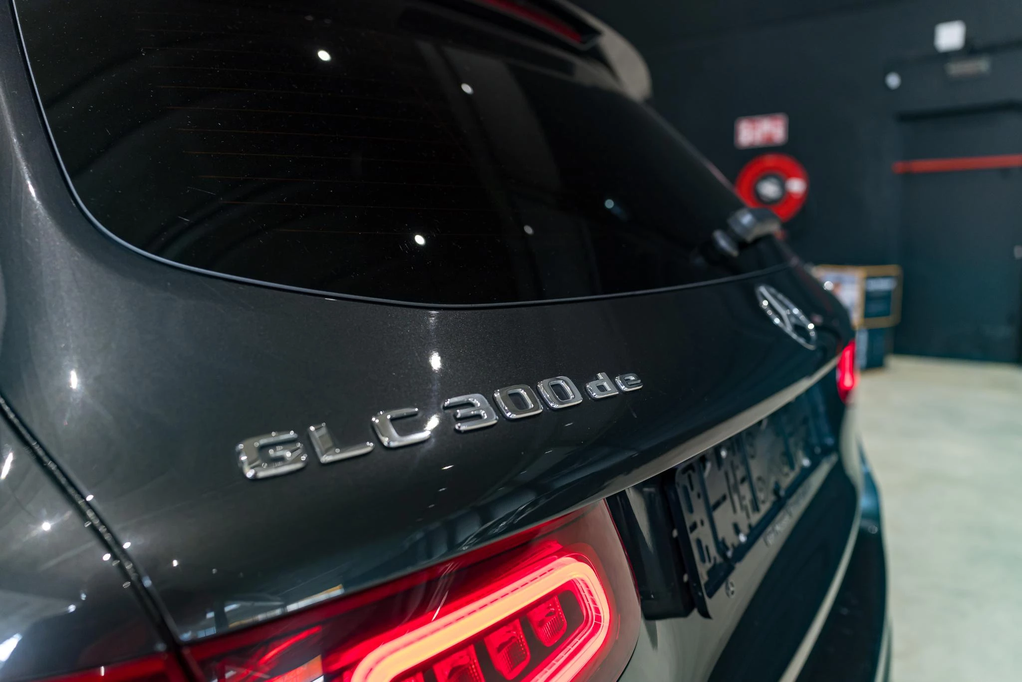 Mercedes-Benz GLC 300d 4MATIC AMG LINE+NIGHTPACK+ILS +NAVI