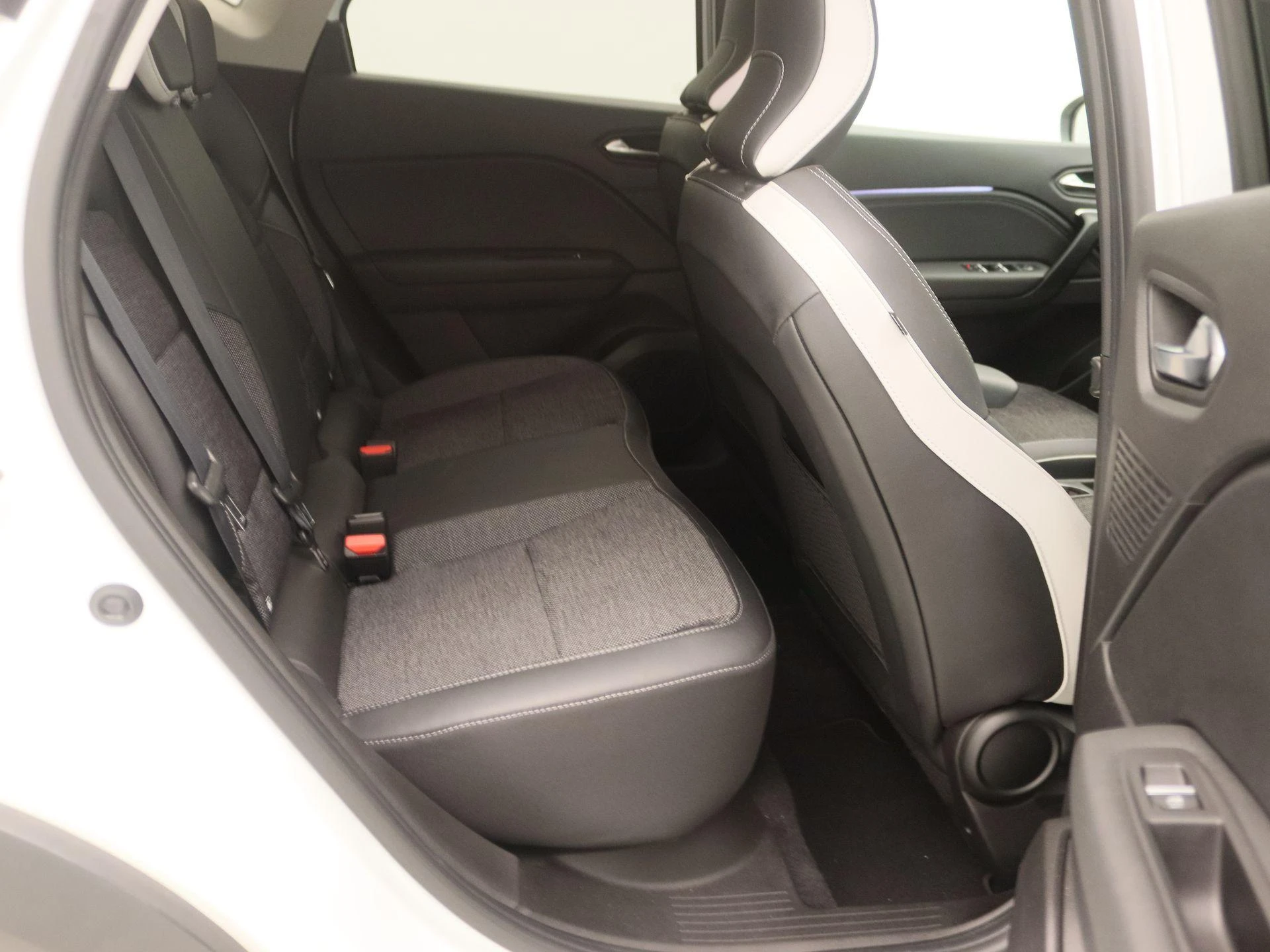 Renault-Captur-image-24