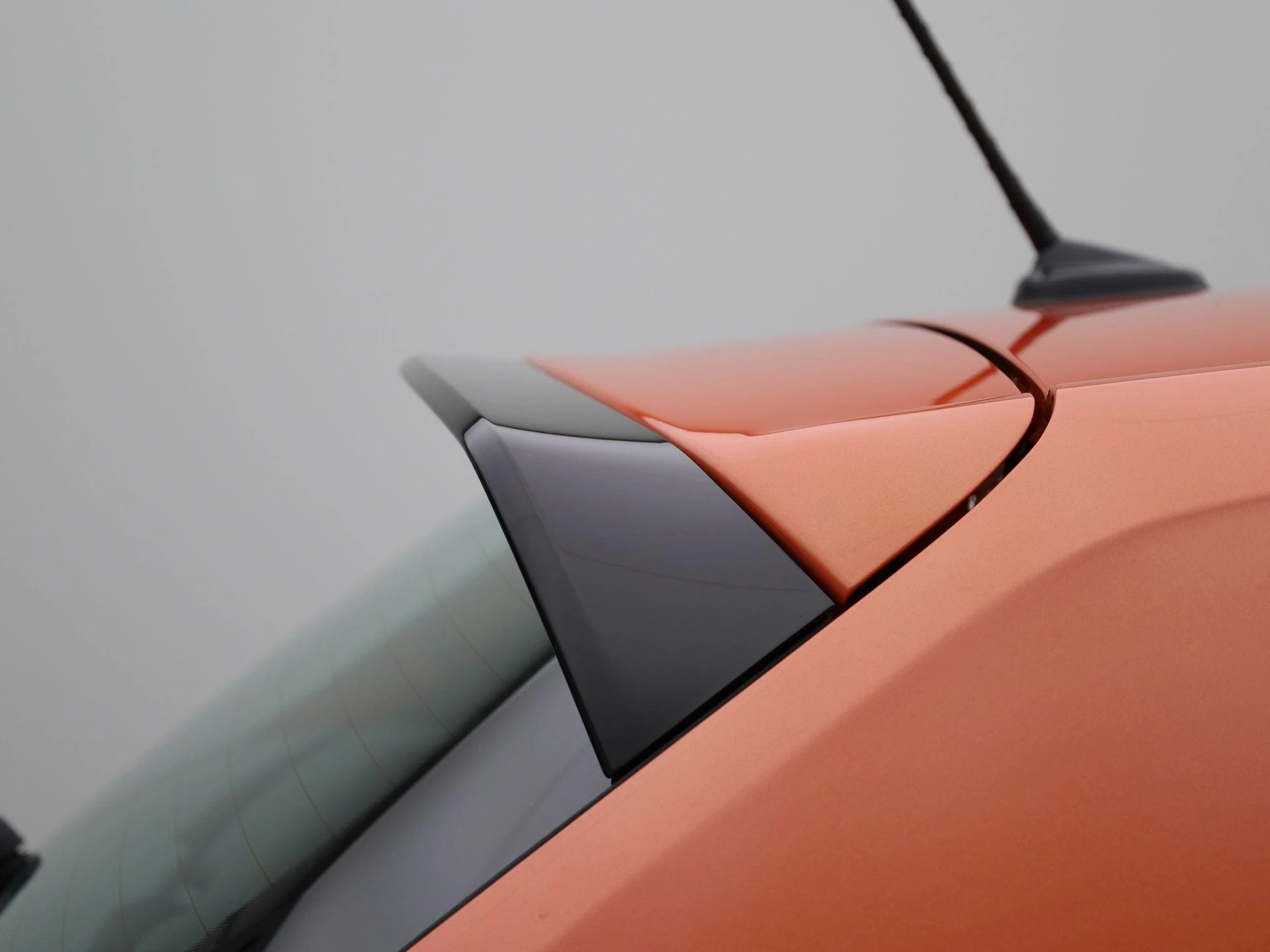 Volkswagen-Polo-image-36