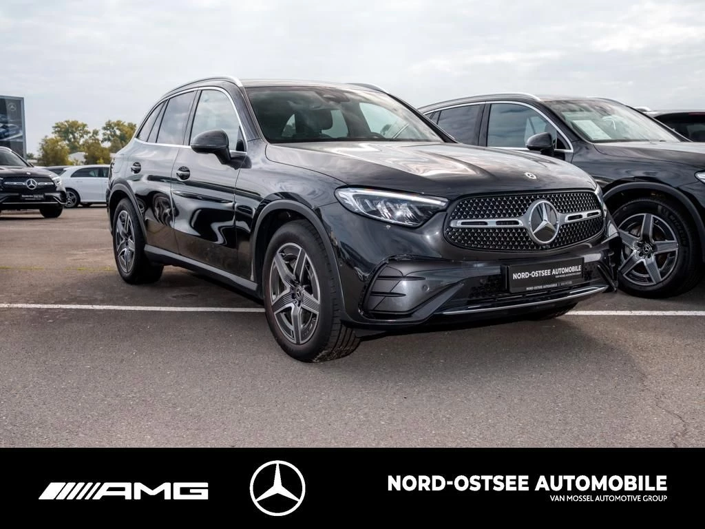 Mercedes-Benz GLC 300 d 4M AMG KEYLESS DISTRONIC AHK MBUX SHZ AMG Line
