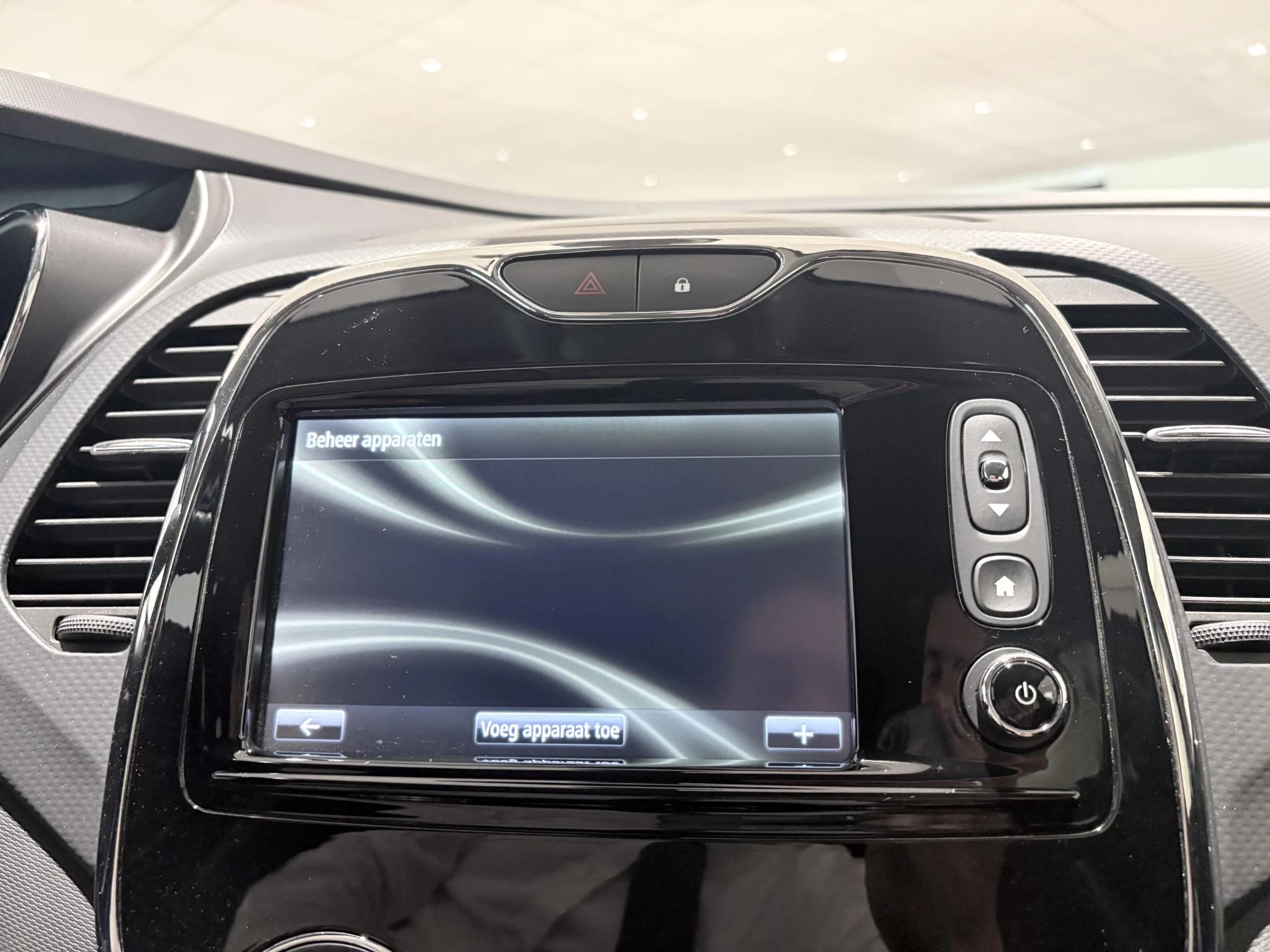 Renault-Captur-image-19