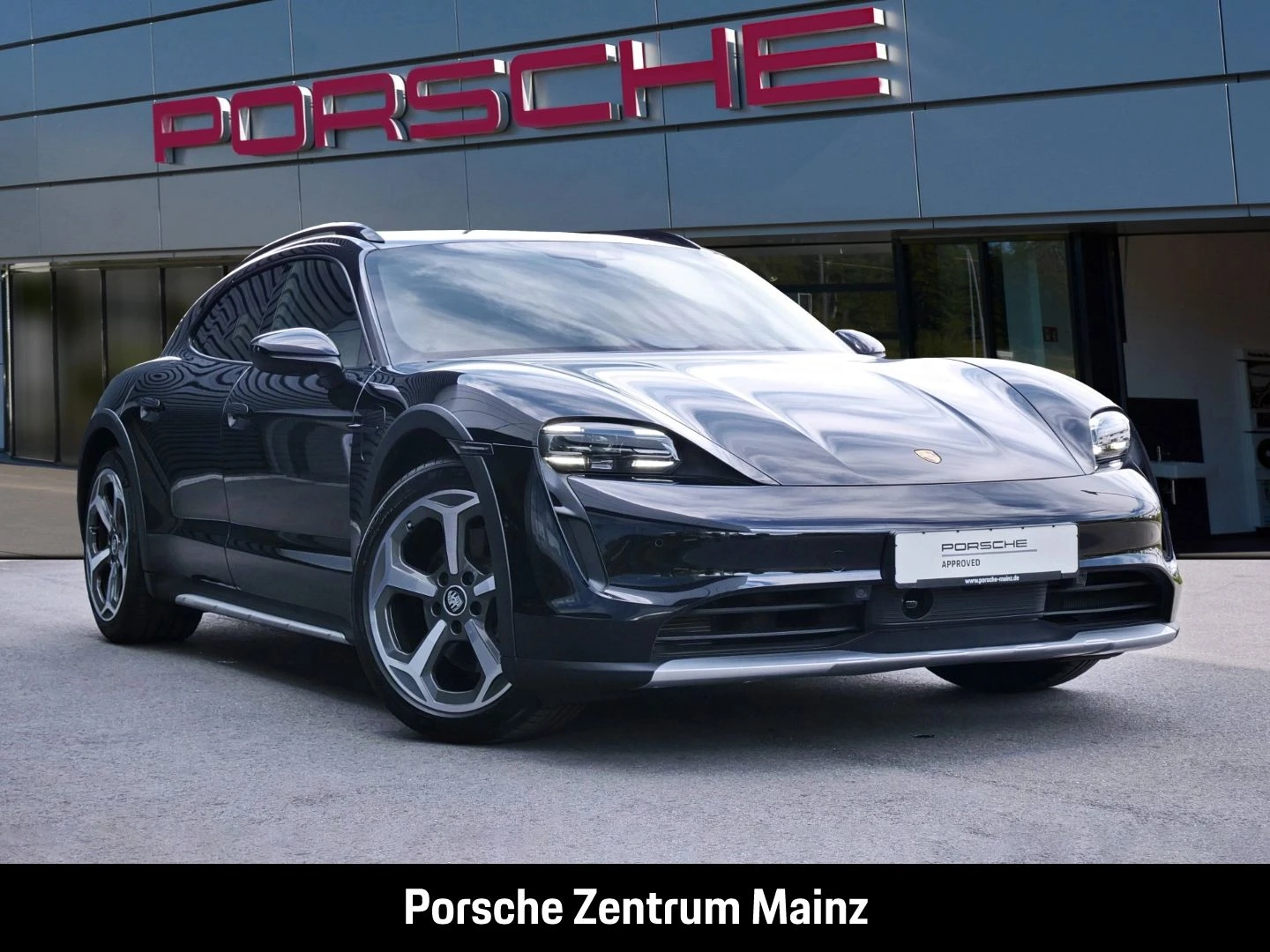 Porsche-Taycan-image-1