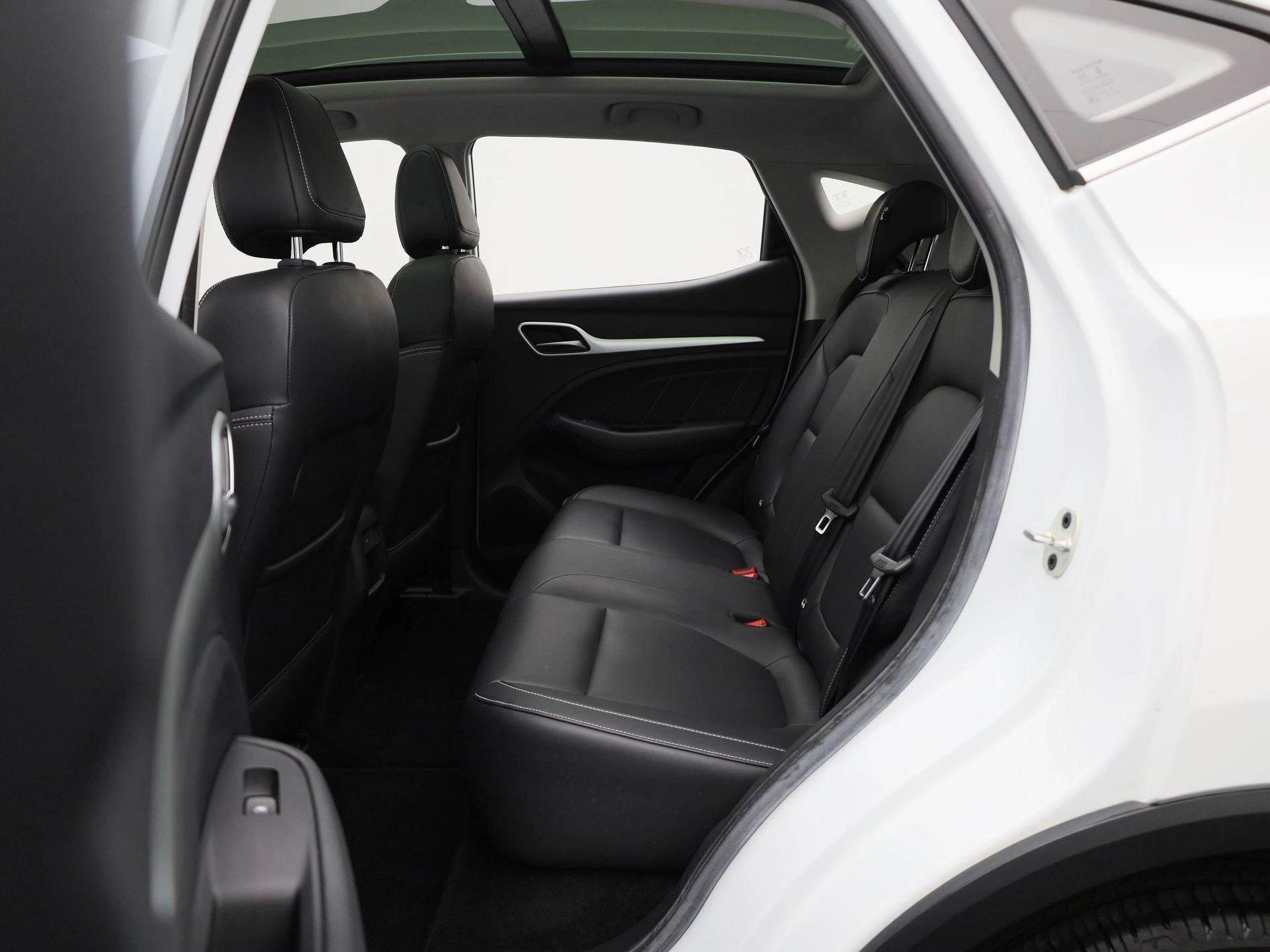 MG-ZS EV-image-11