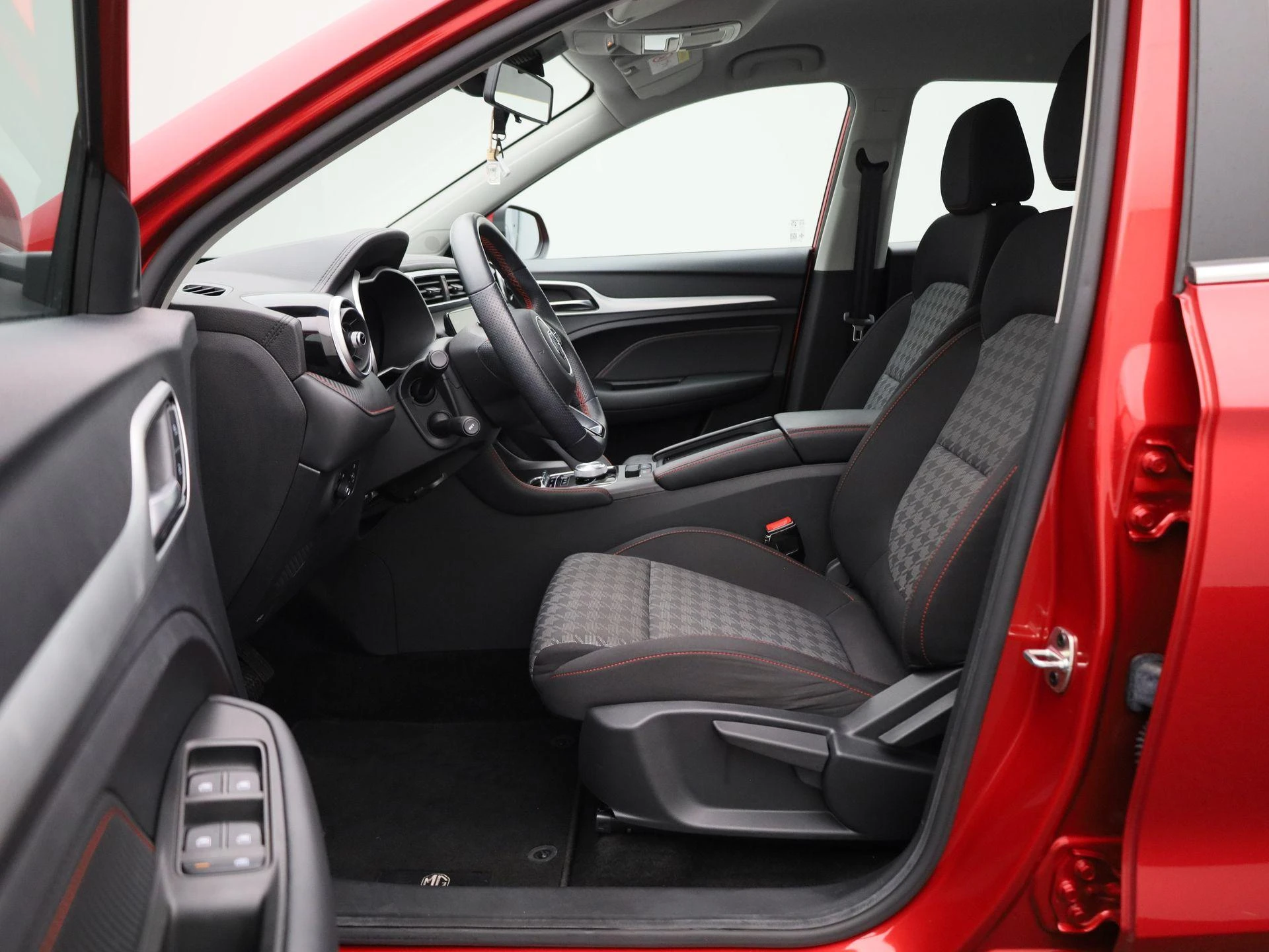 MG-ZS-image-10