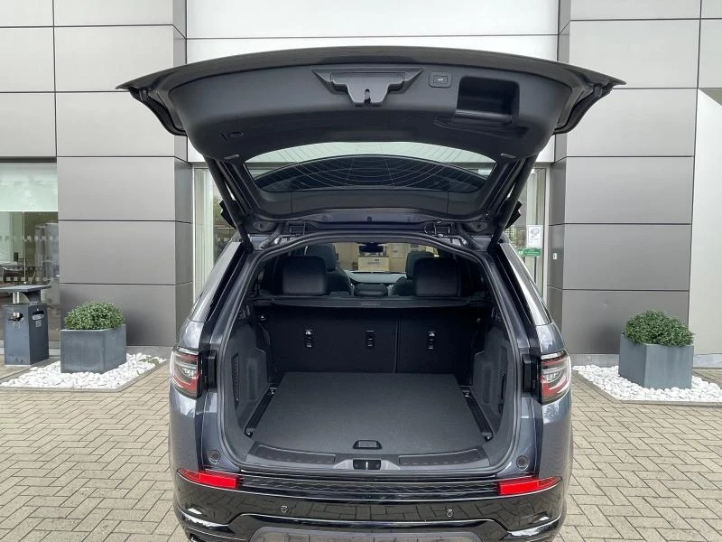 Land Rover-Discovery Sport-image-8
