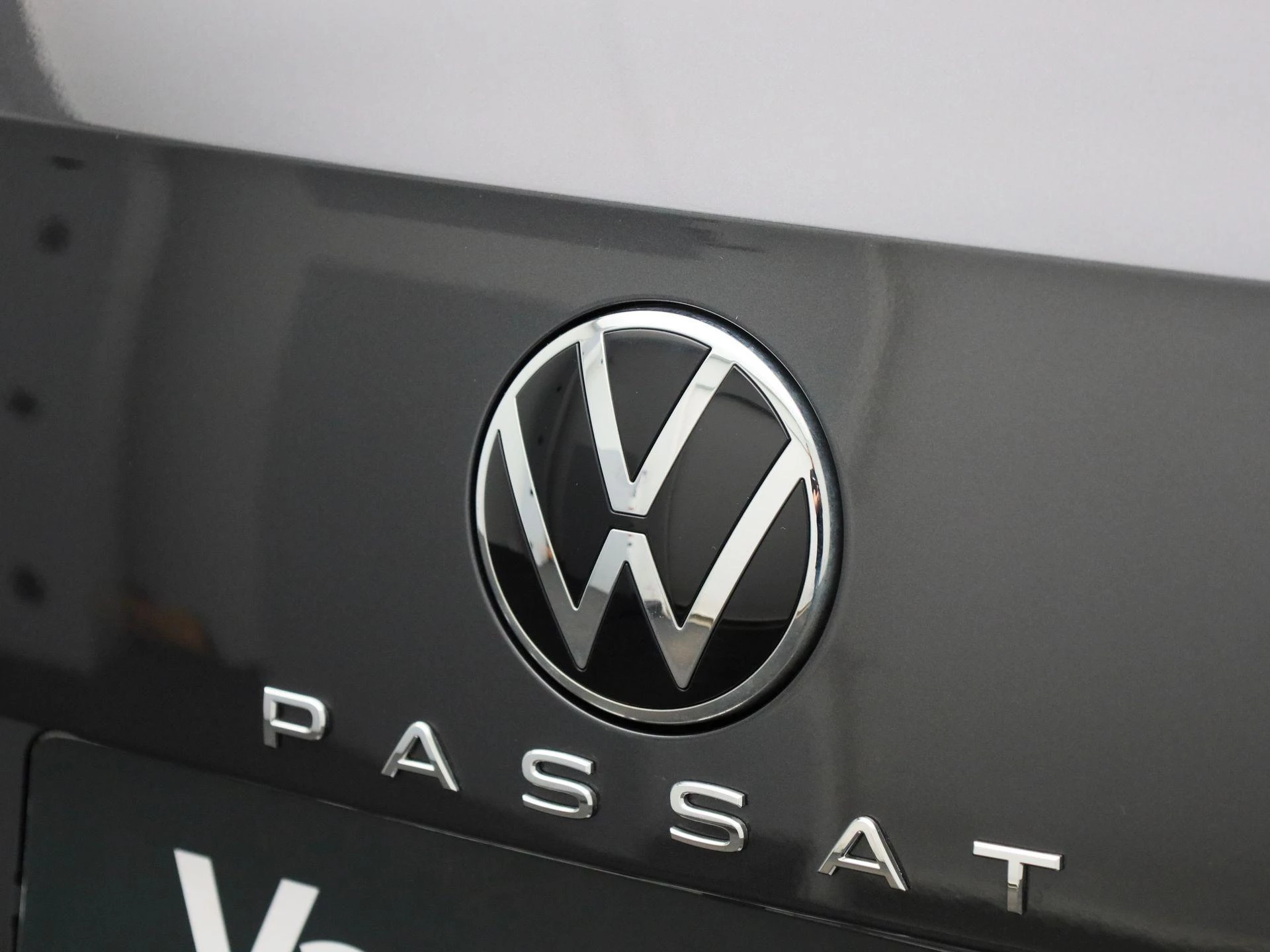 Volkswagen-Passat-image-35