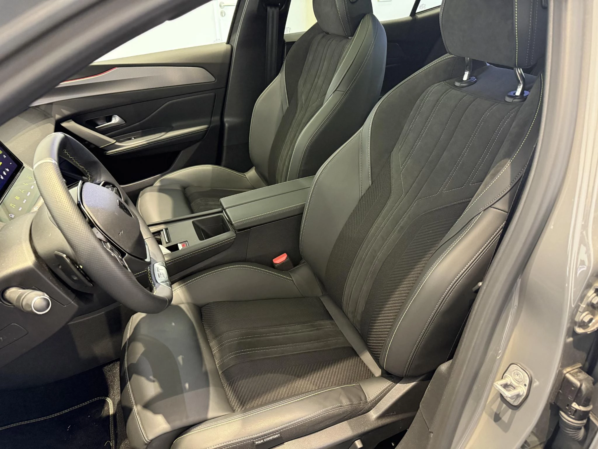 Peugeot 408 e-408 GT Avantage 58 kWh