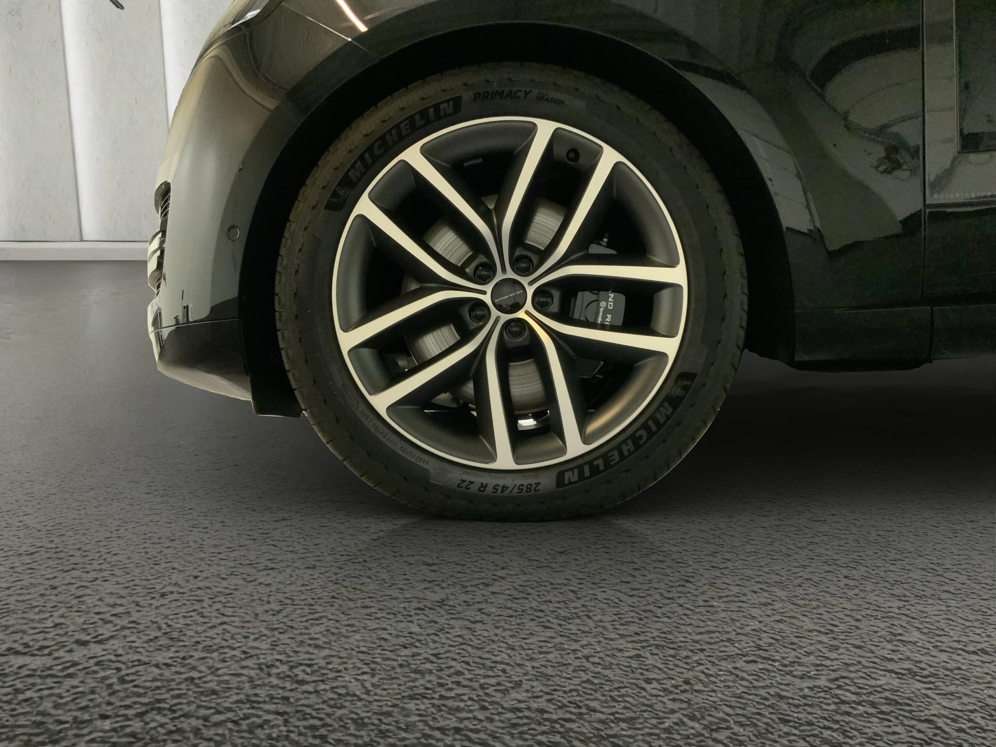 Land Rover-Range Rover-image-5
