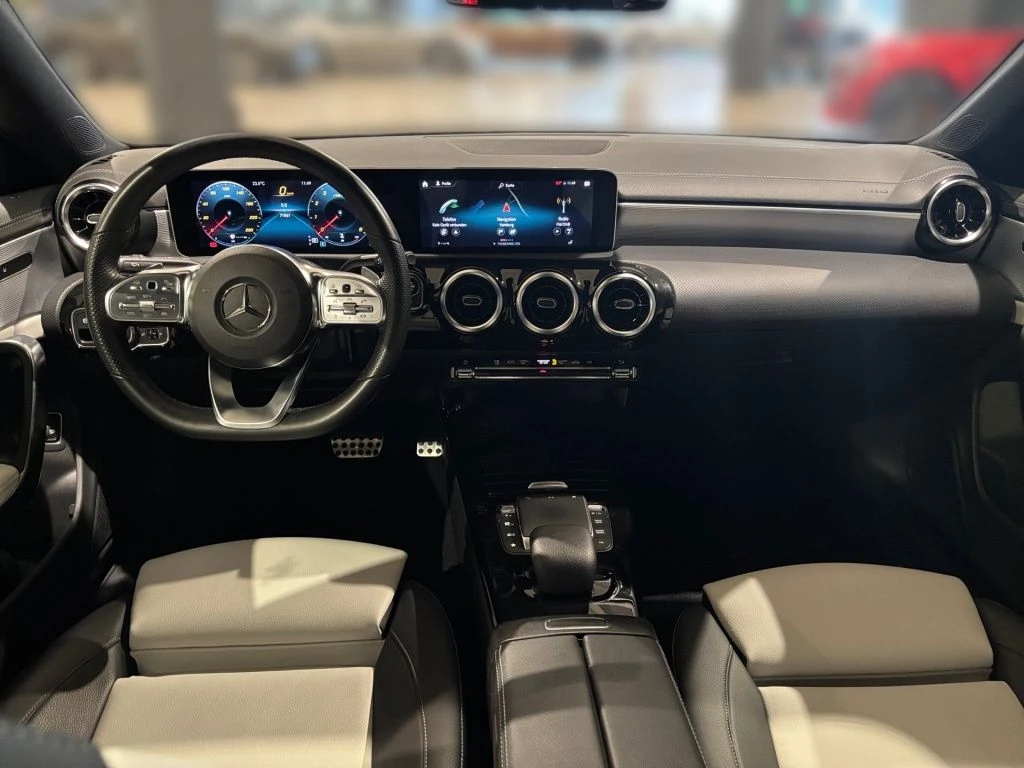 Mercedes-Benz-CLA 220-image-10