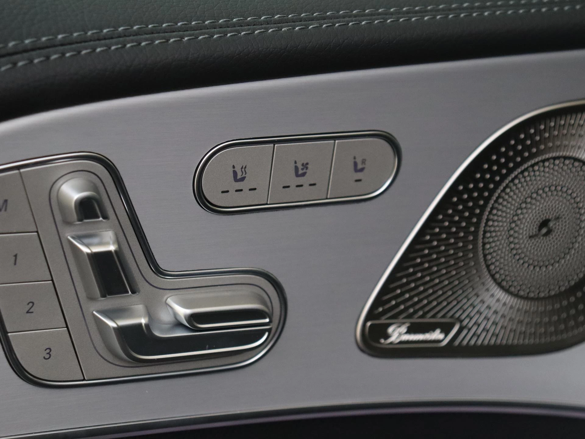 Mercedes-Benz-GLE-image-26