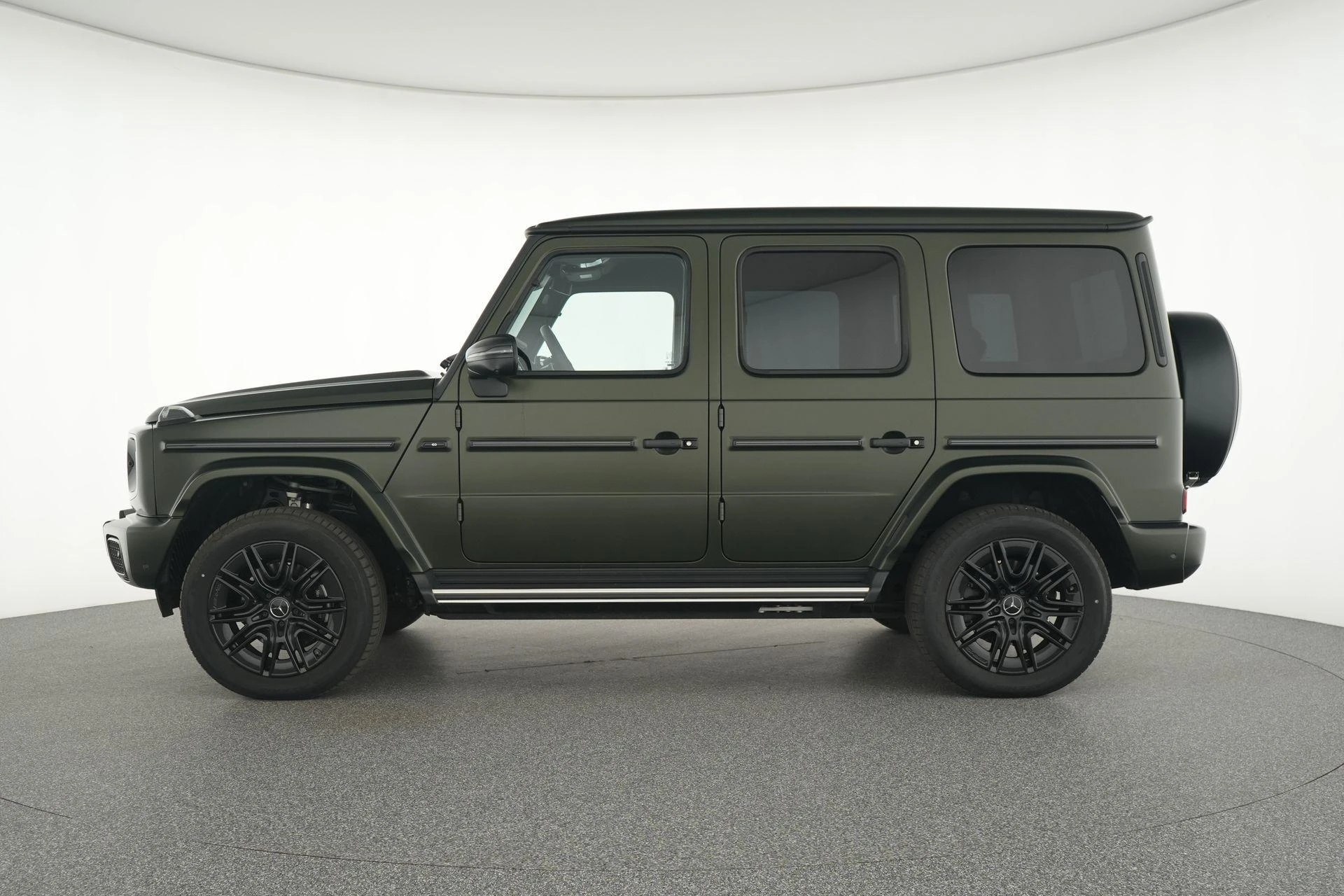 Mercedes-Benz-G-Klasse-image-7