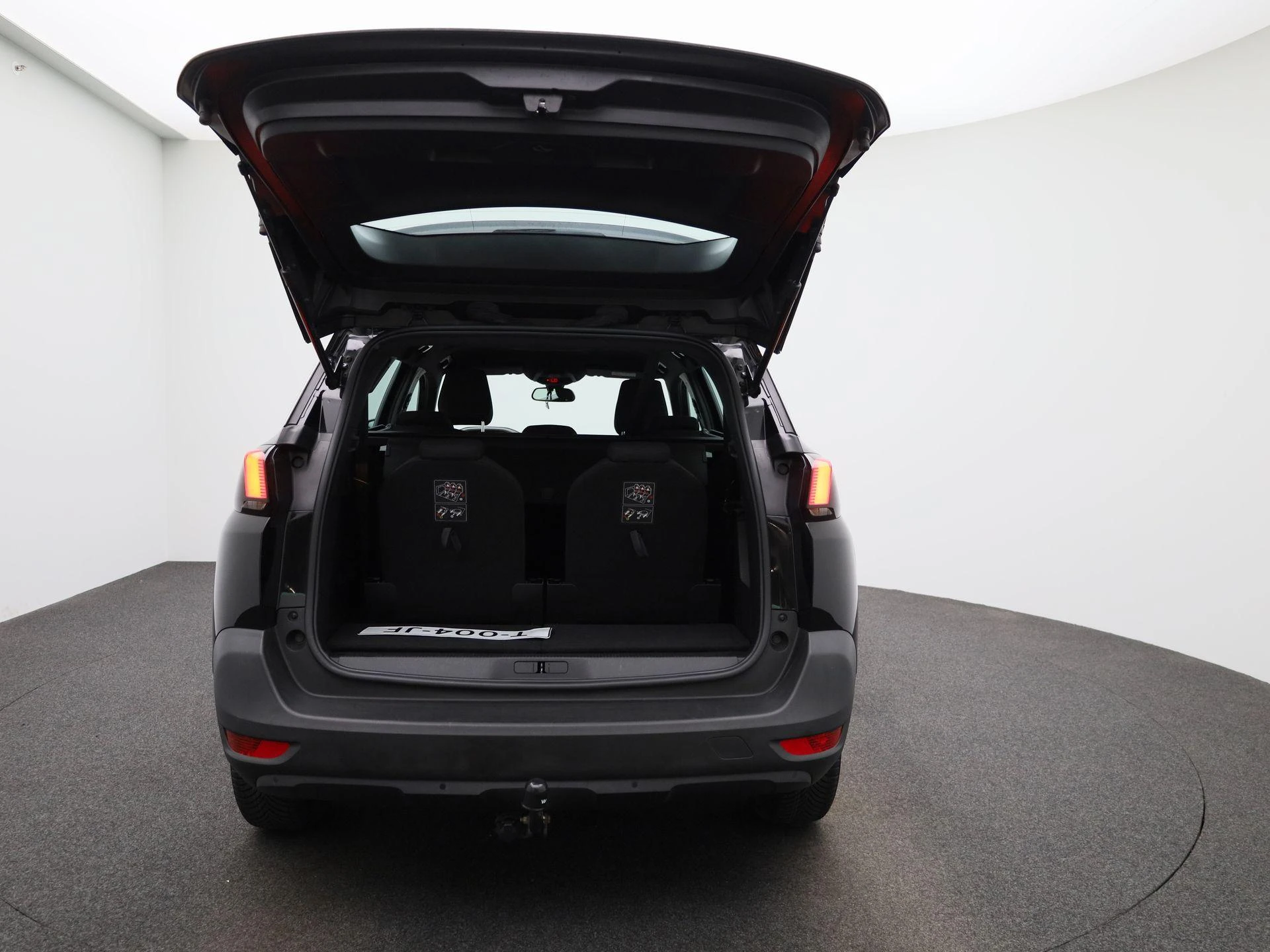 Peugeot-5008-image-11