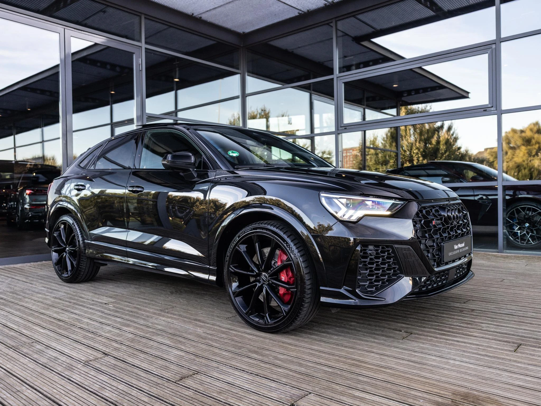 Audi-RSQ3-image-5