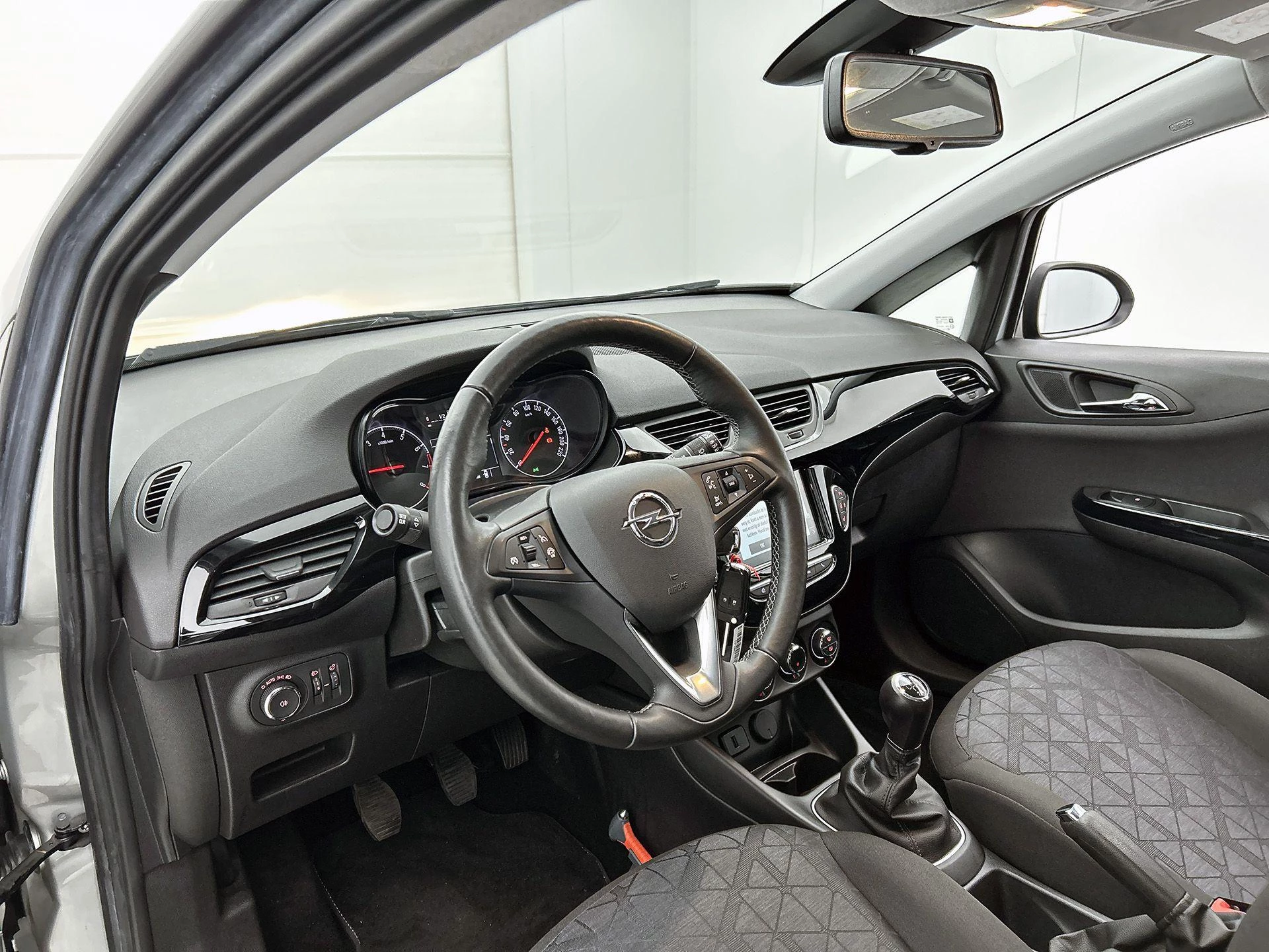 Opel Corsa 1.0 Turbo 120 Jaar Edition
