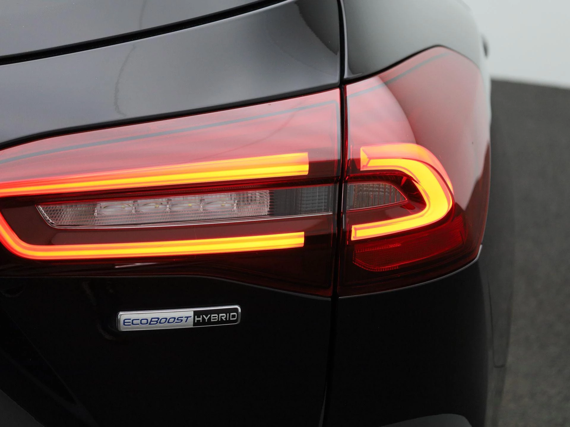 Ford Focus Wagon 1.0 EcoBoost Hybrid ST Line Style
