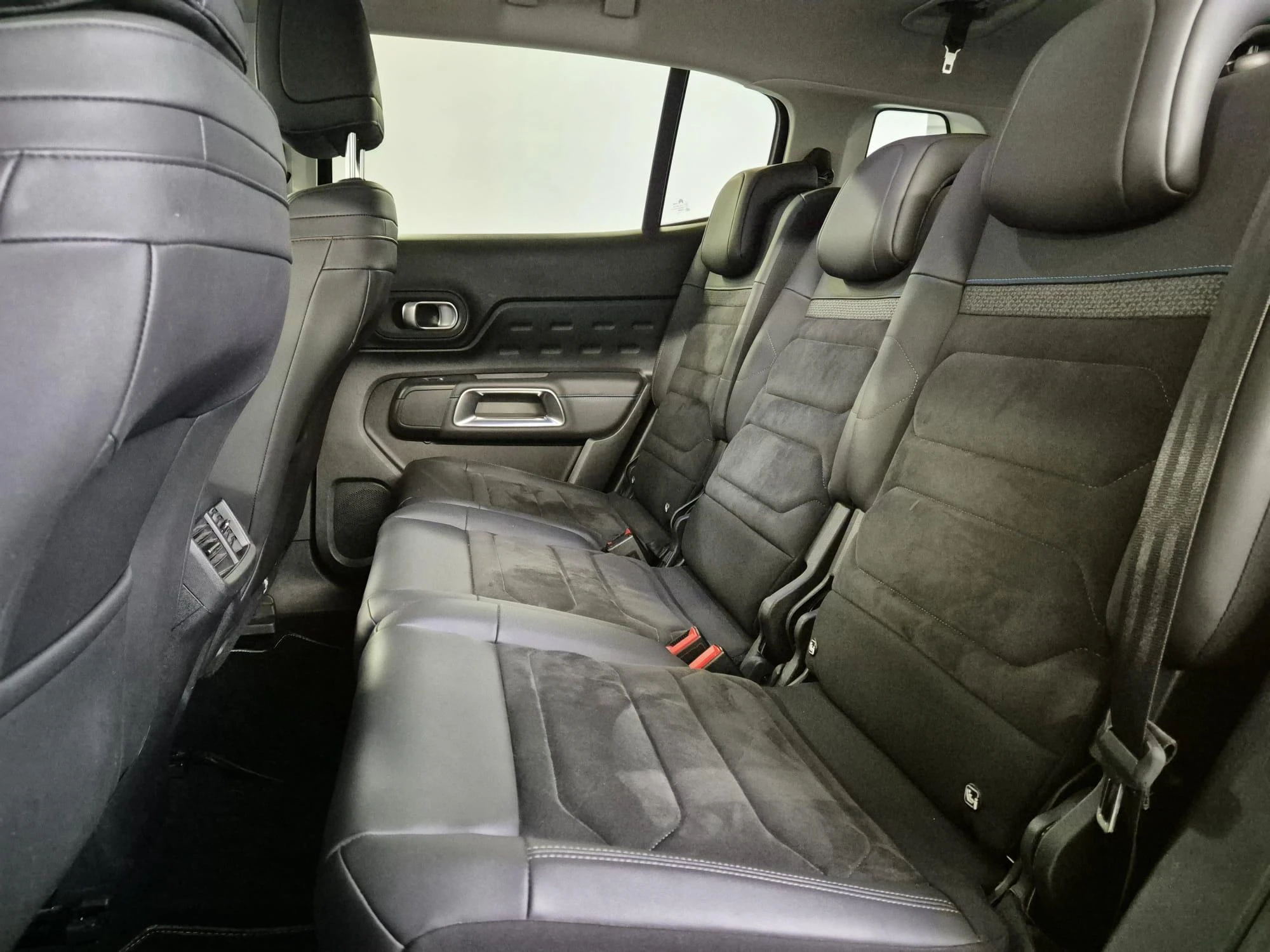 Citroën-C5 Aircross-image-12