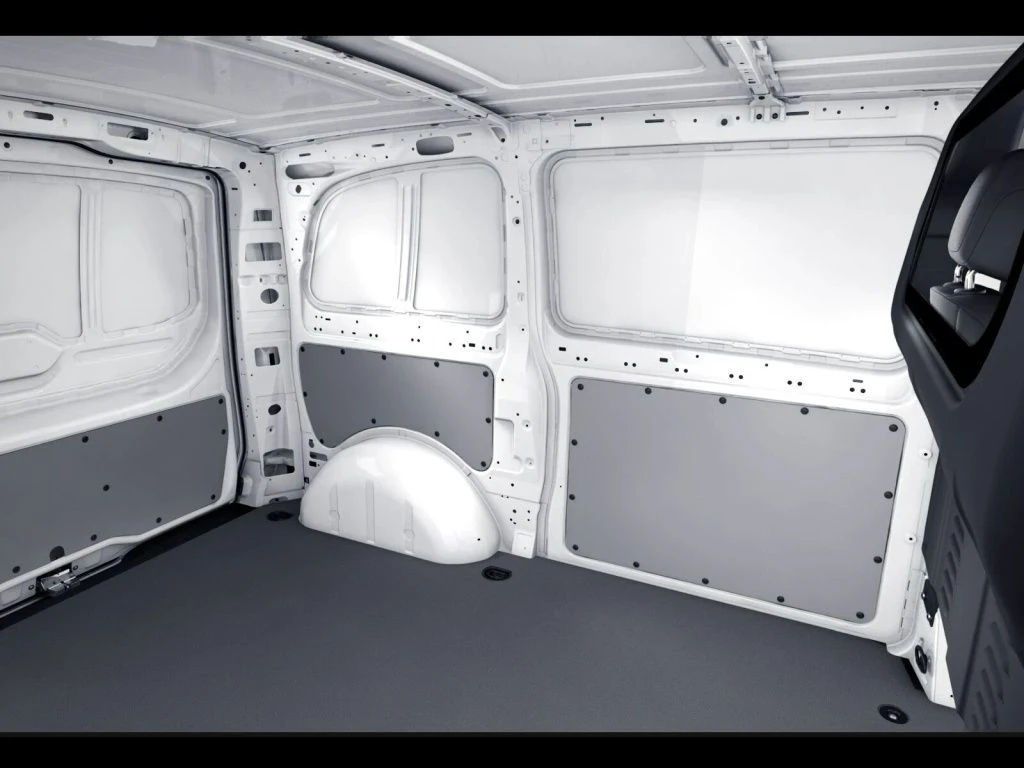Mercedes-Benz-Vito-image-10