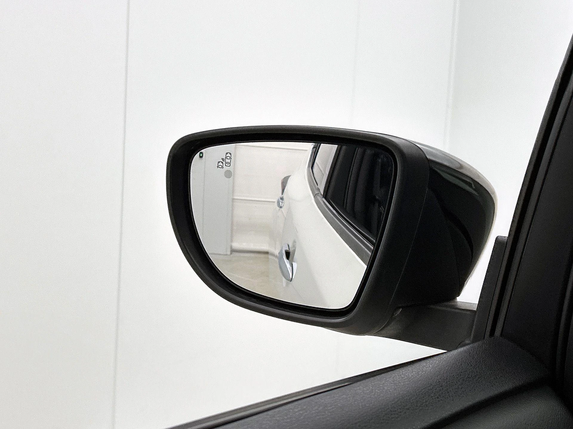 Nissan-Leaf-image-16