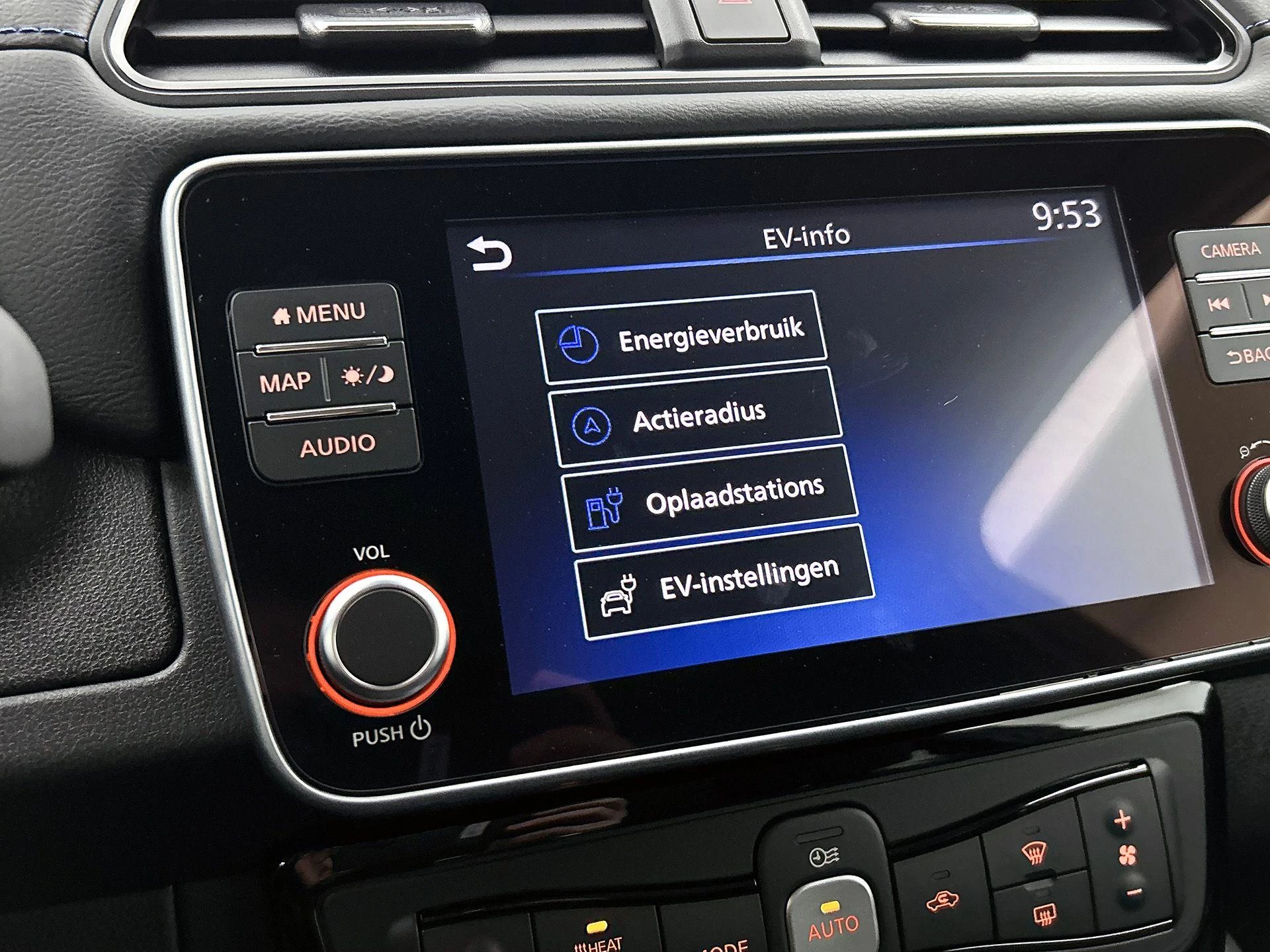 Nissan-Leaf-image-11