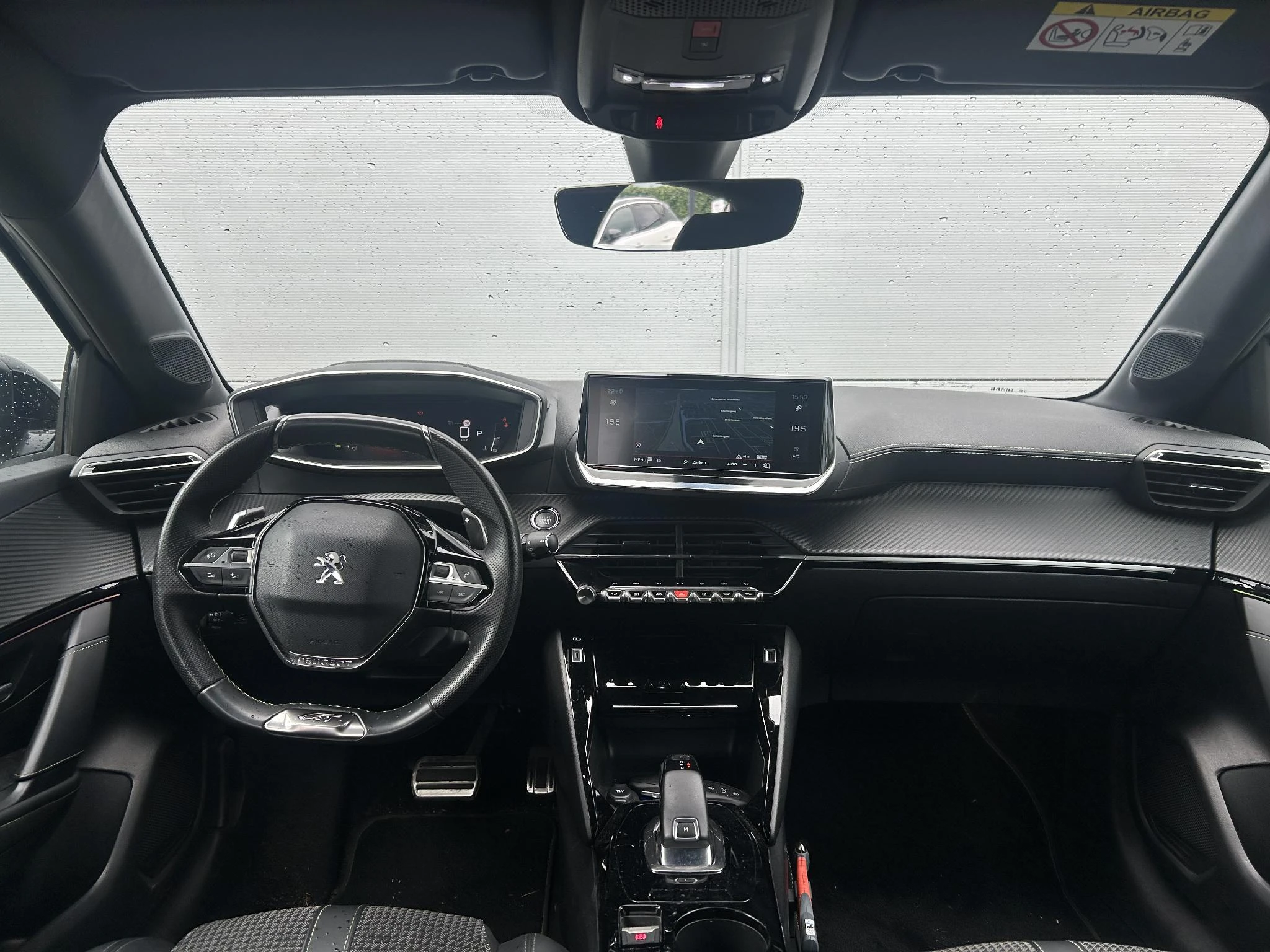 Peugeot-208-image-9
