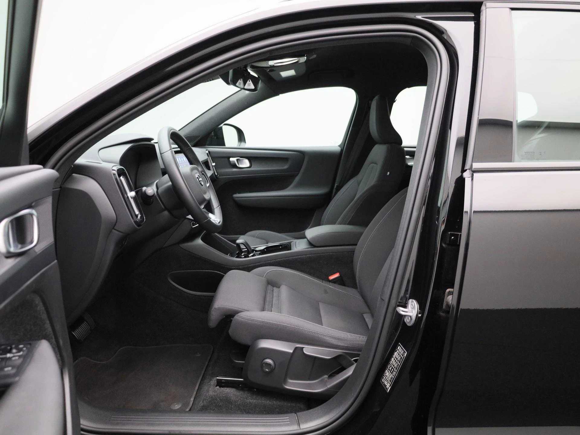 Volvo-XC40-image-8
