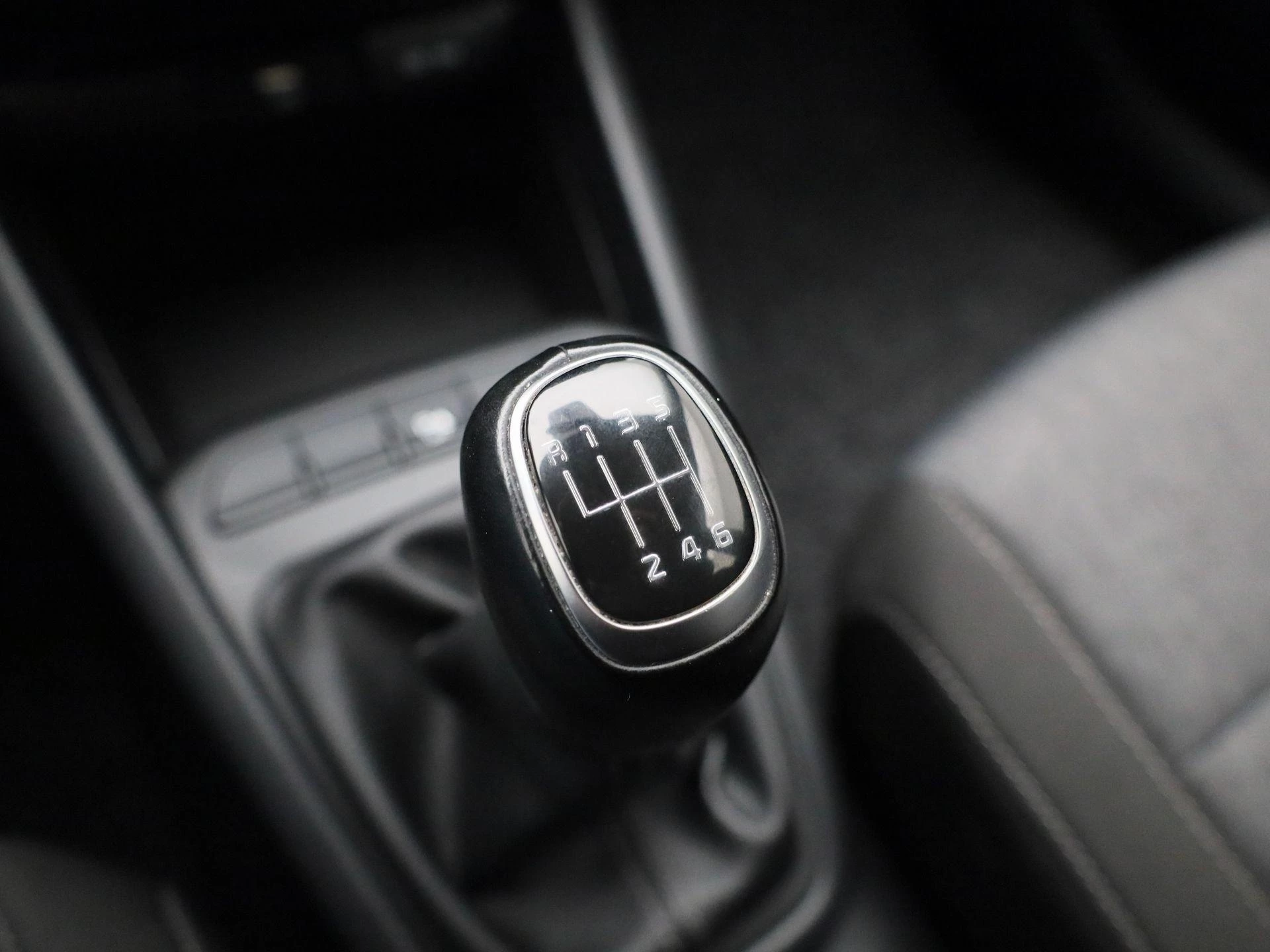 Kia-Stonic-image-19