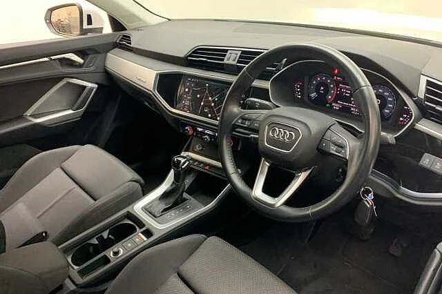 Audi-Q3-image-3