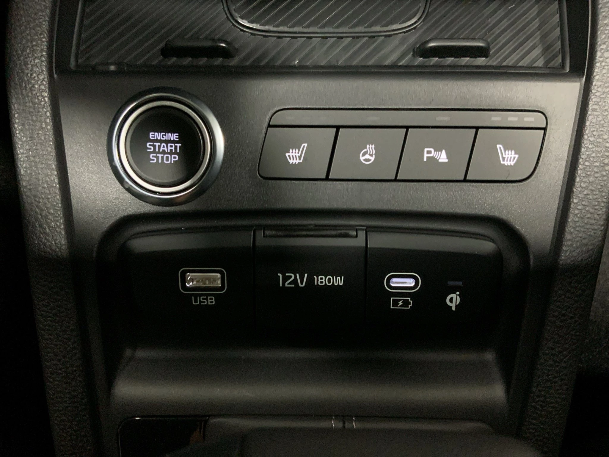 Kia Stonic GT-Line 1.0 T-GDI 48V DCT7 Sports Utility Vehicle.RFK*KLIMAAUT*LRH*LED