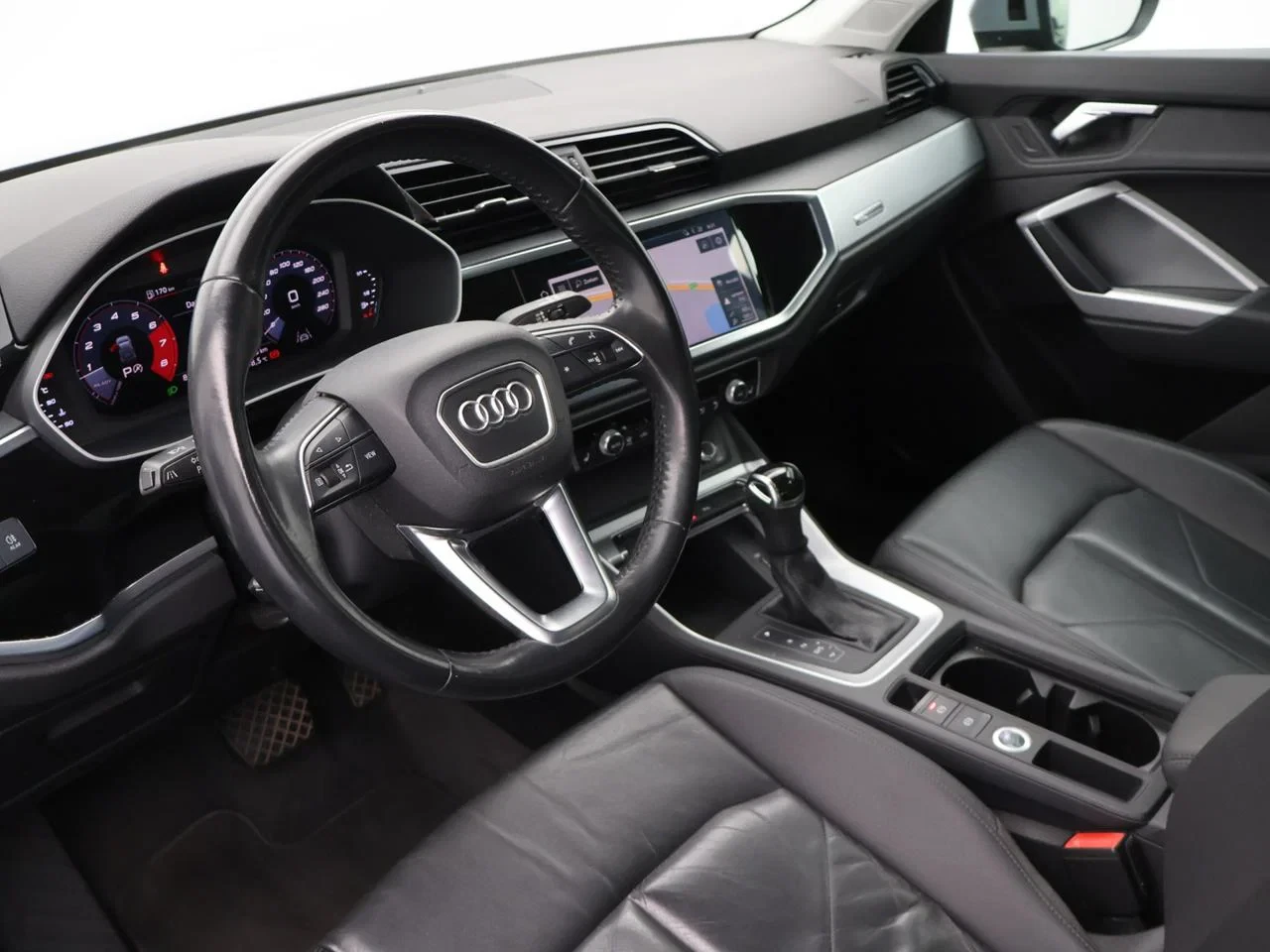 Audi-Q3-image-9