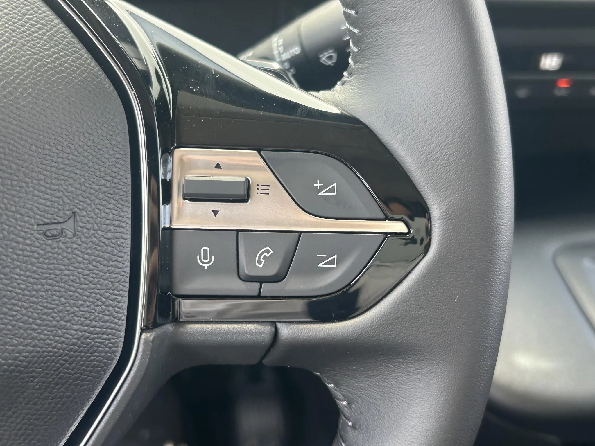 Peugeot e-Partner 136 L2 50 kWh