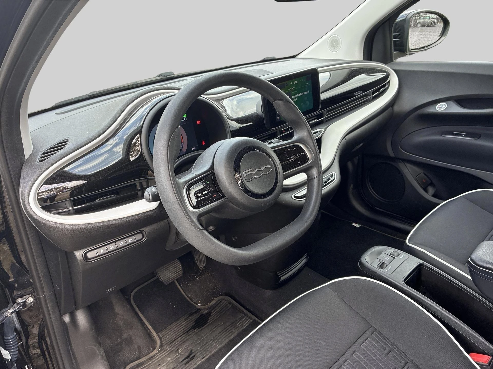 Fiat-500e-image-8