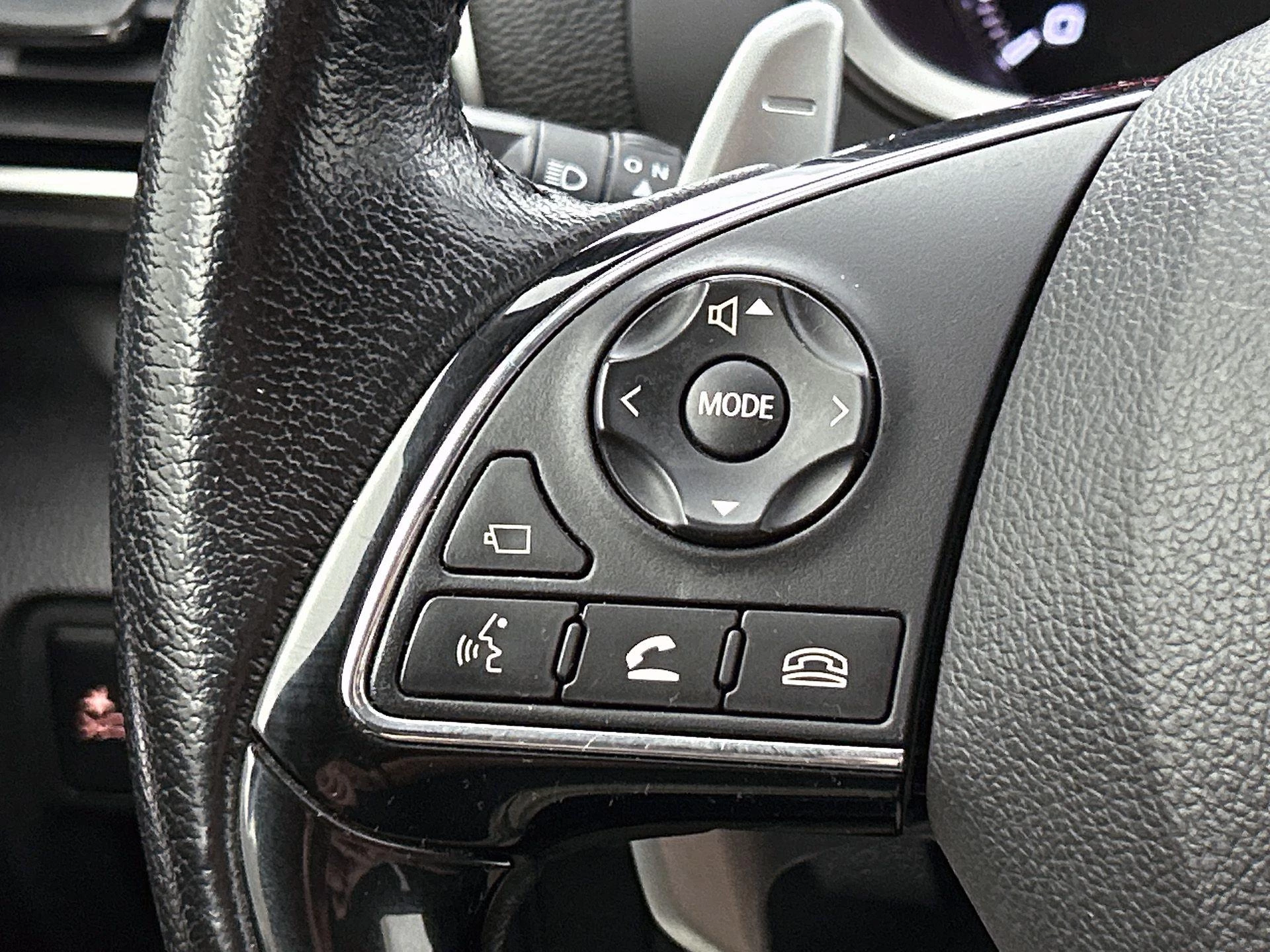 Mitsubishi-Eclipse Cross-image-29
