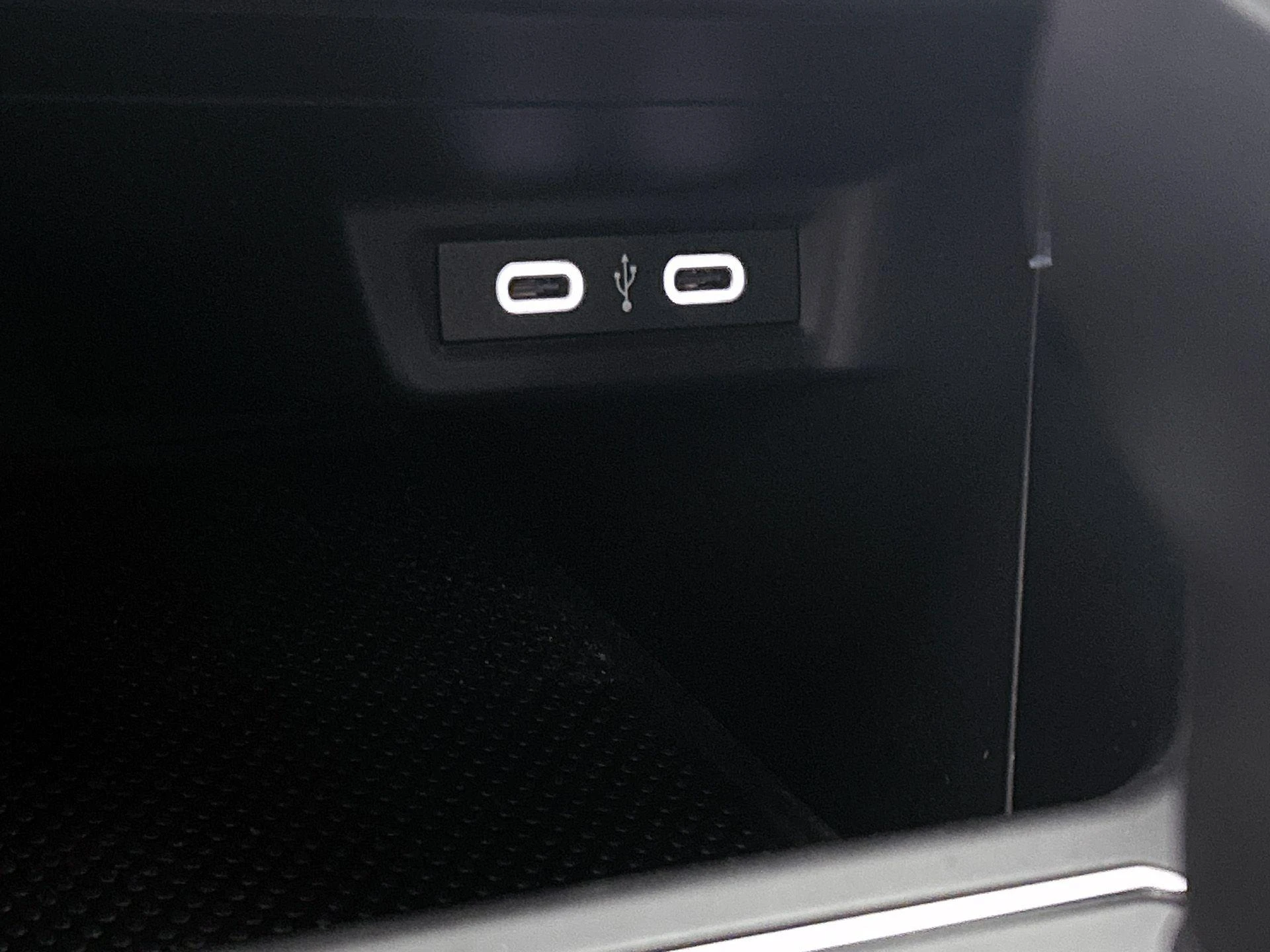 Volkswagen-Polo-image-41