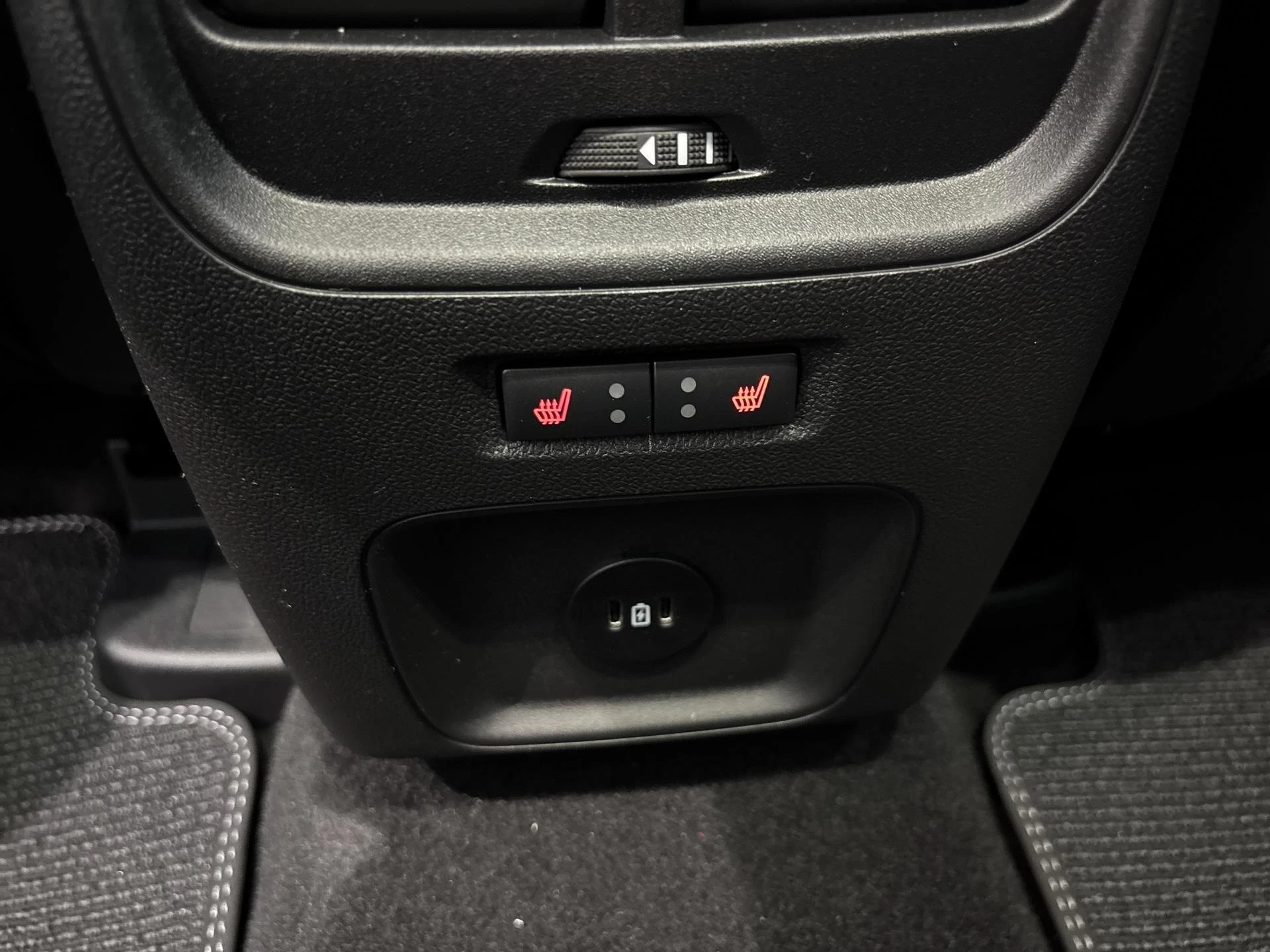 Ford-Kuga-image-19