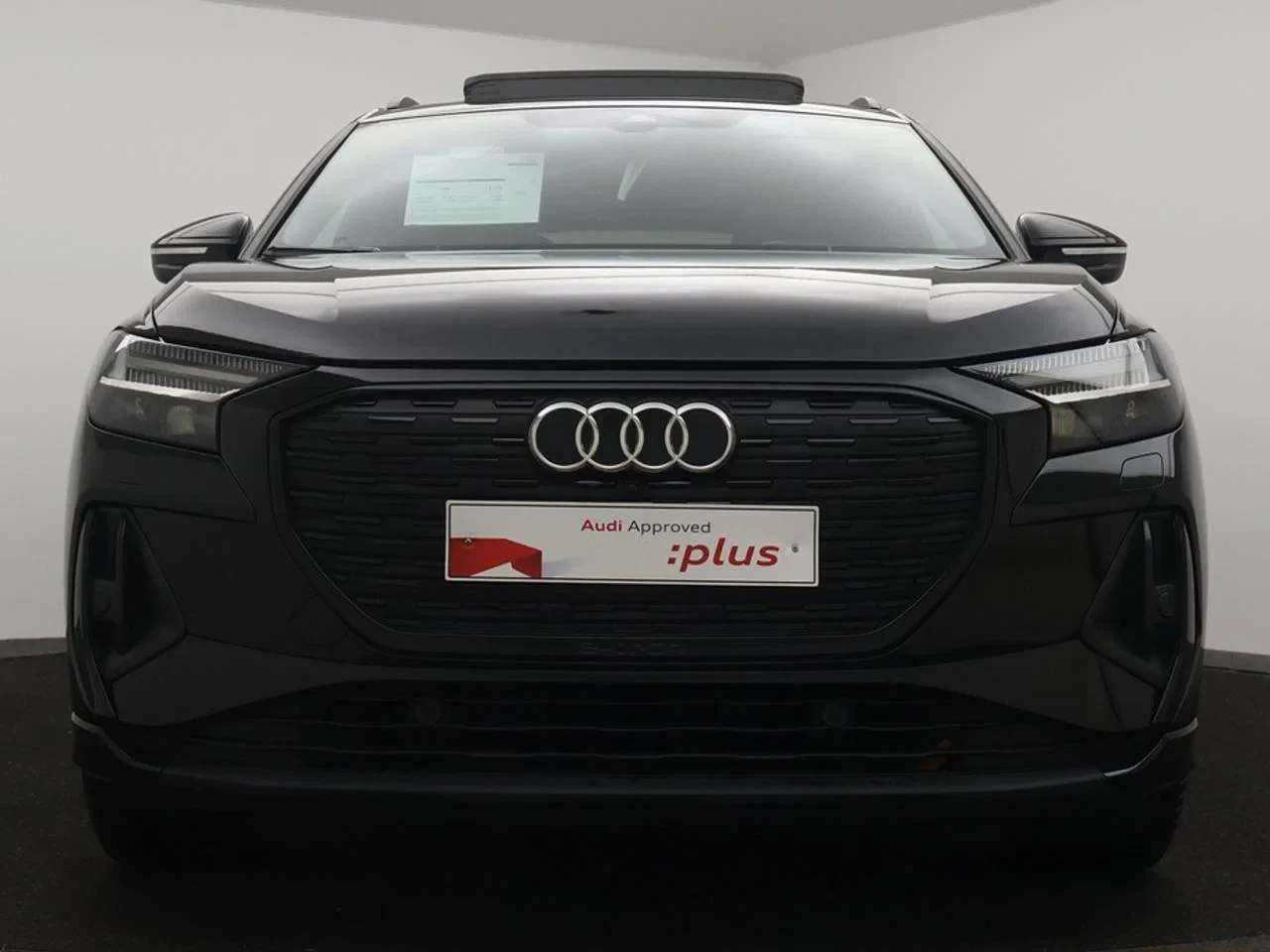 Audi Q4 e-tron Audi Q4 3X-S line 45e-tron QUATTRO 265PK *AUTOMAAT*PANODAK*LEDER*ALCANTARA*CAMERA*ACC*PDC*NAVI*APP-CONNECT*...*