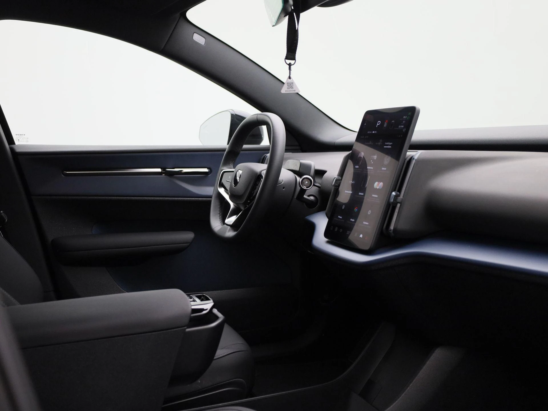 Volvo-EX30-image-29