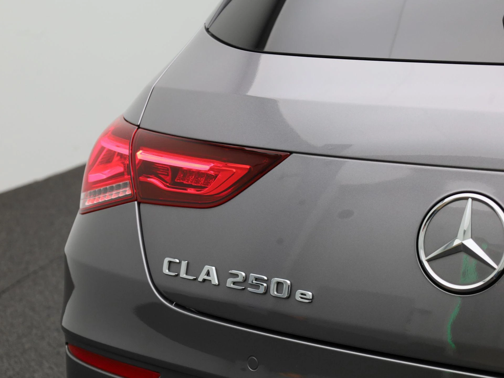 Mercedes-Benz-CLA-image-48